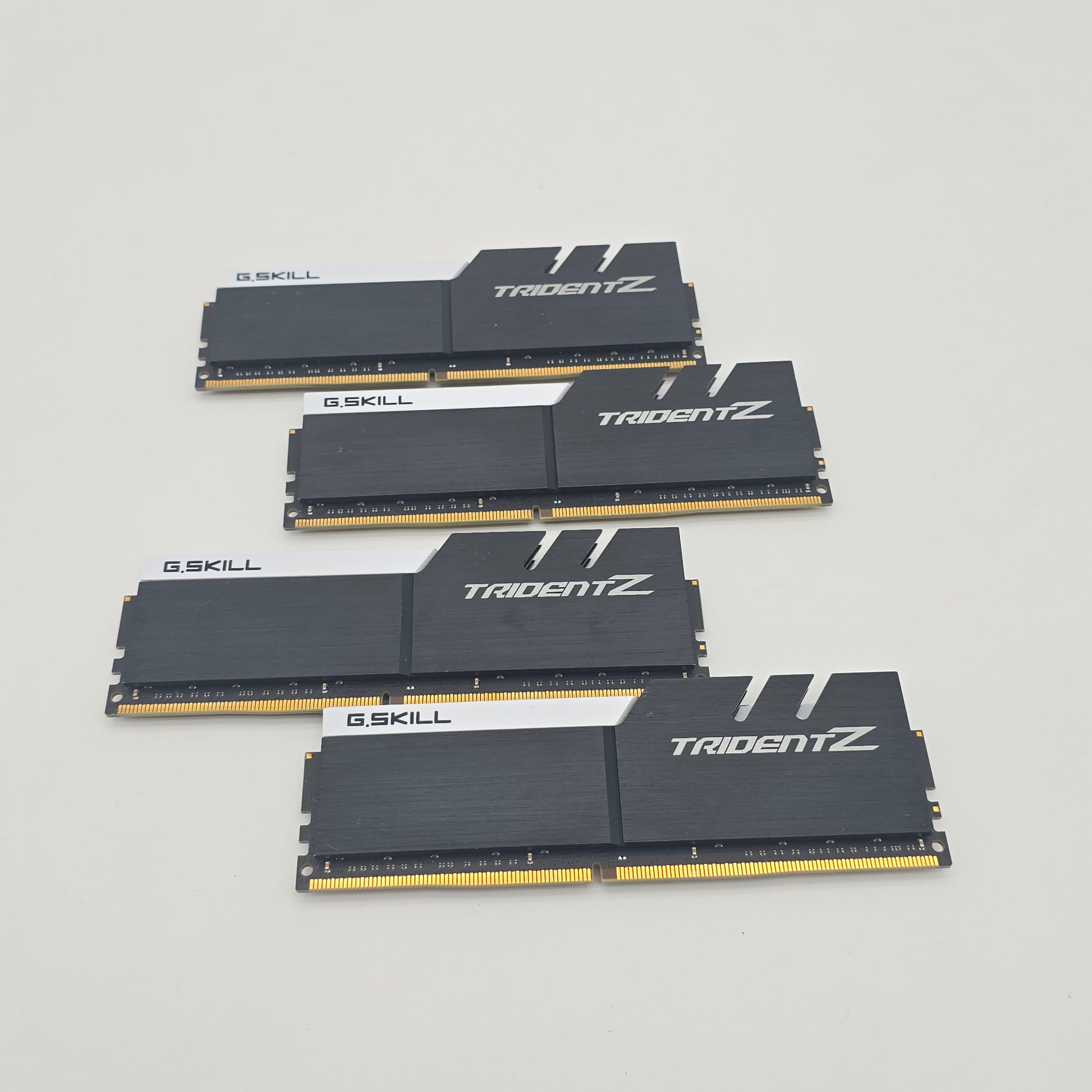 G.Skill Trident Z 64GB DDR4, 3200MHz, CL16-18-18-38, Desktop Gaming Memory RAM (4x16GB)