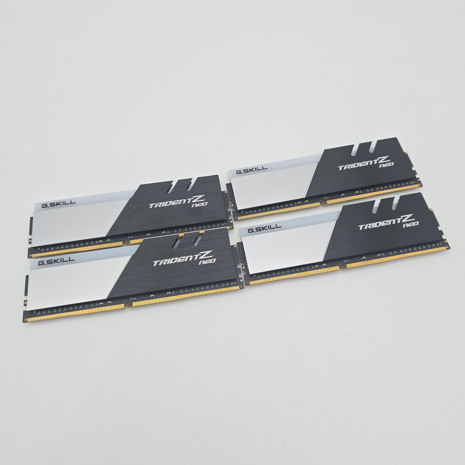 G.Skill Trident Z Neo 64GB DDR4, 3200MHz, CL16-18-38-38, Desktop Gaming Memory RAM (4x16GB)