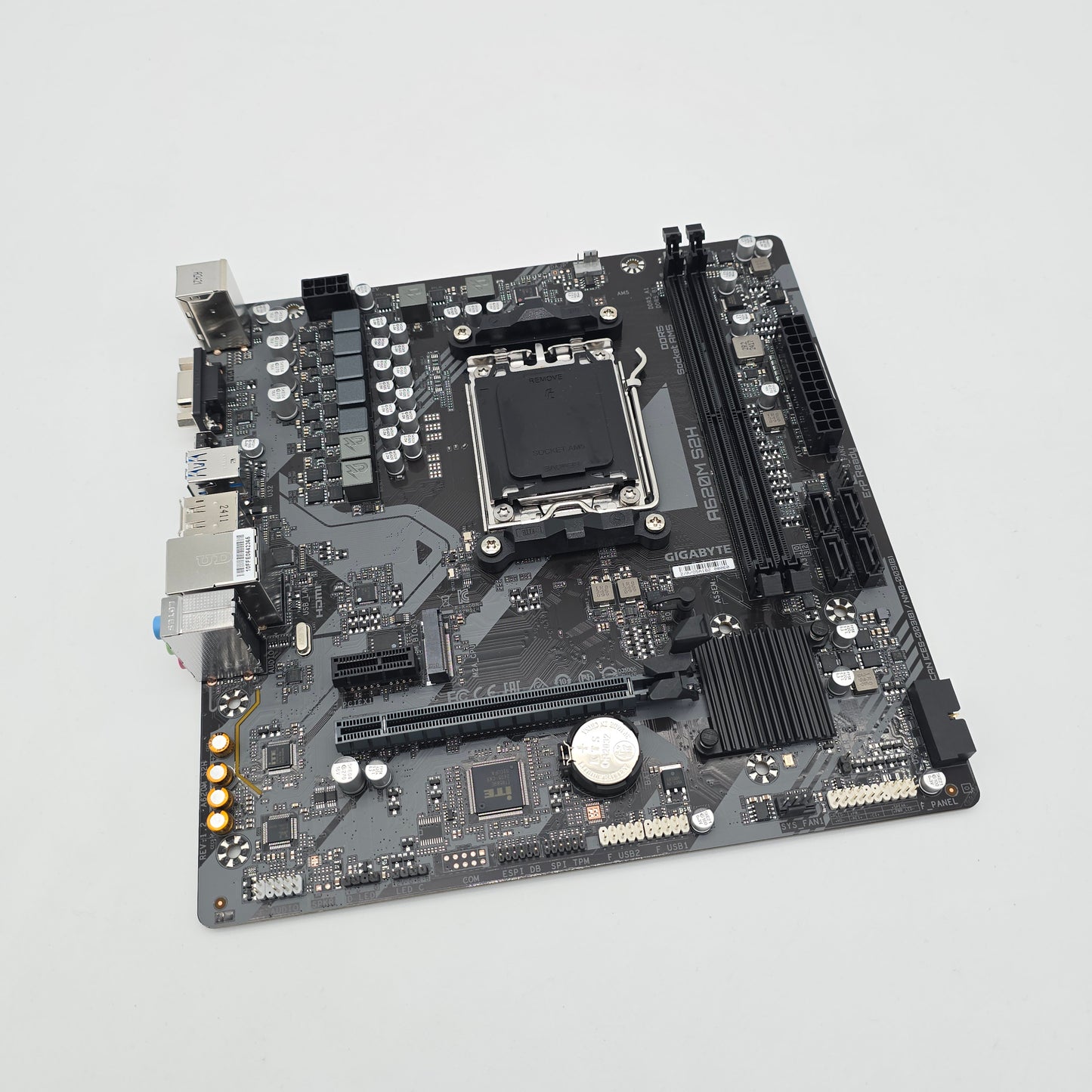 Gigabyte A620M S2H, Socket AM5, Micro-ATX Desktop Gaming Motherboard