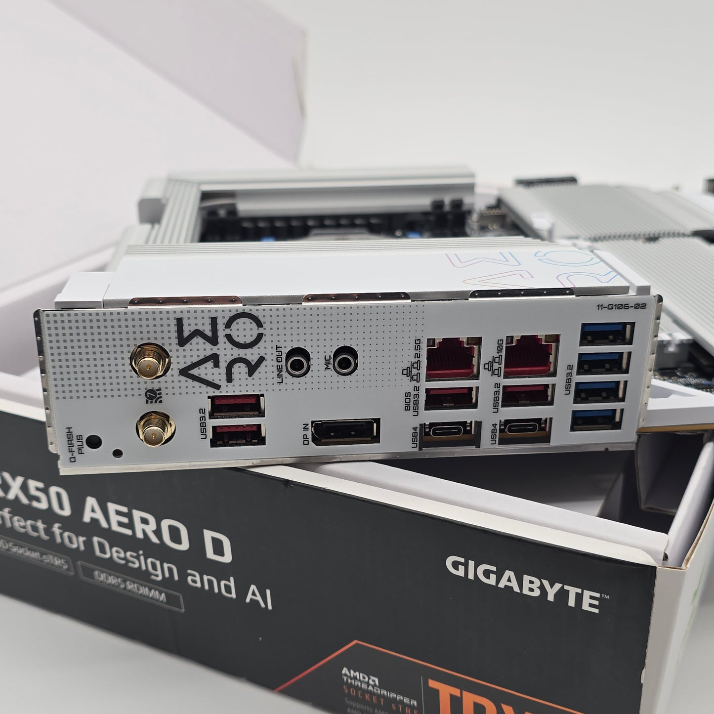 Gigabyte TRX50 AERO D AMD Threadripper Motherboard, Socket sTR5, Workstation Creator Motherboard