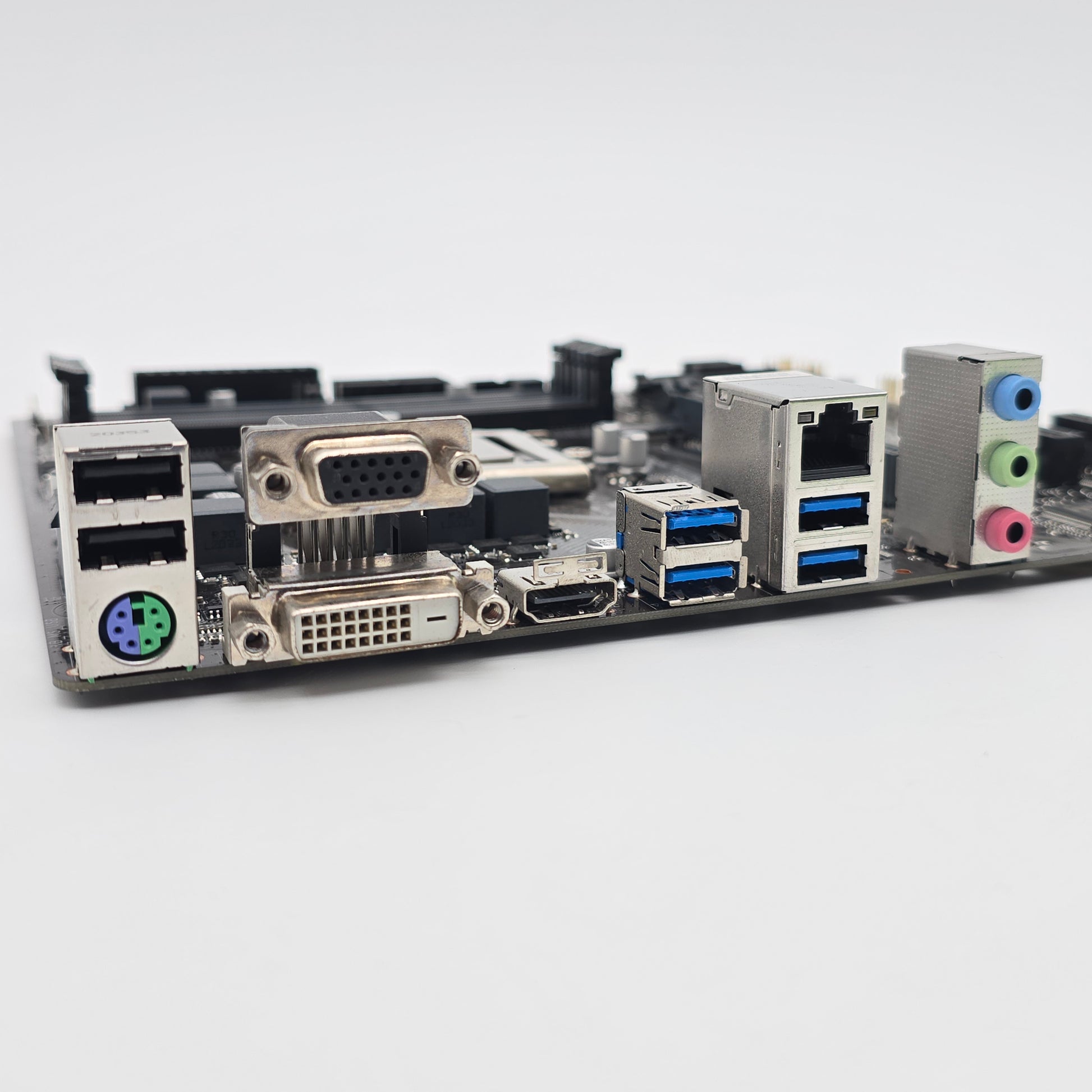 Gigabyte B460M DS3H Micro-ATX Gaming Motherboard, Intel Core i5-10400 Processor CPU Combo