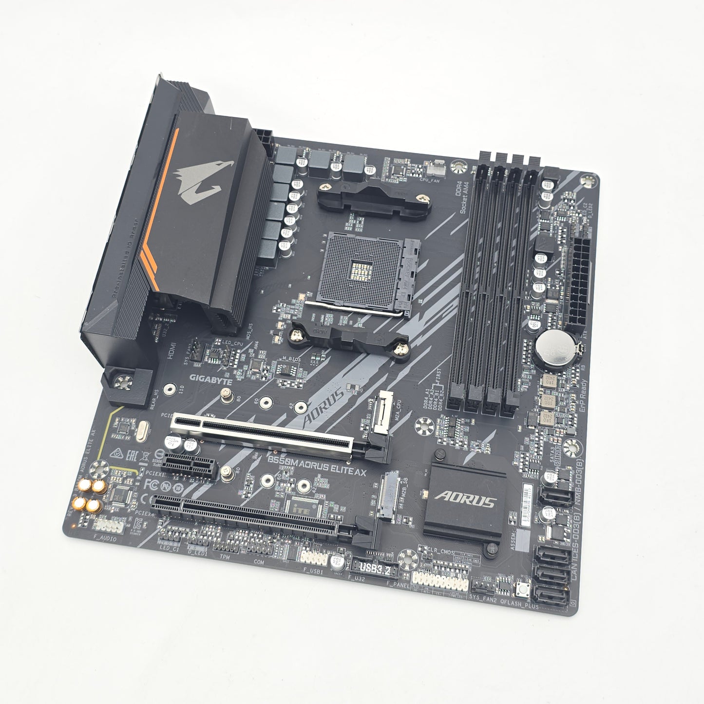Gigabyte B550M Aorus Elite AX, AMD Socket AM4 Micro-ATX Gaming Motherboard