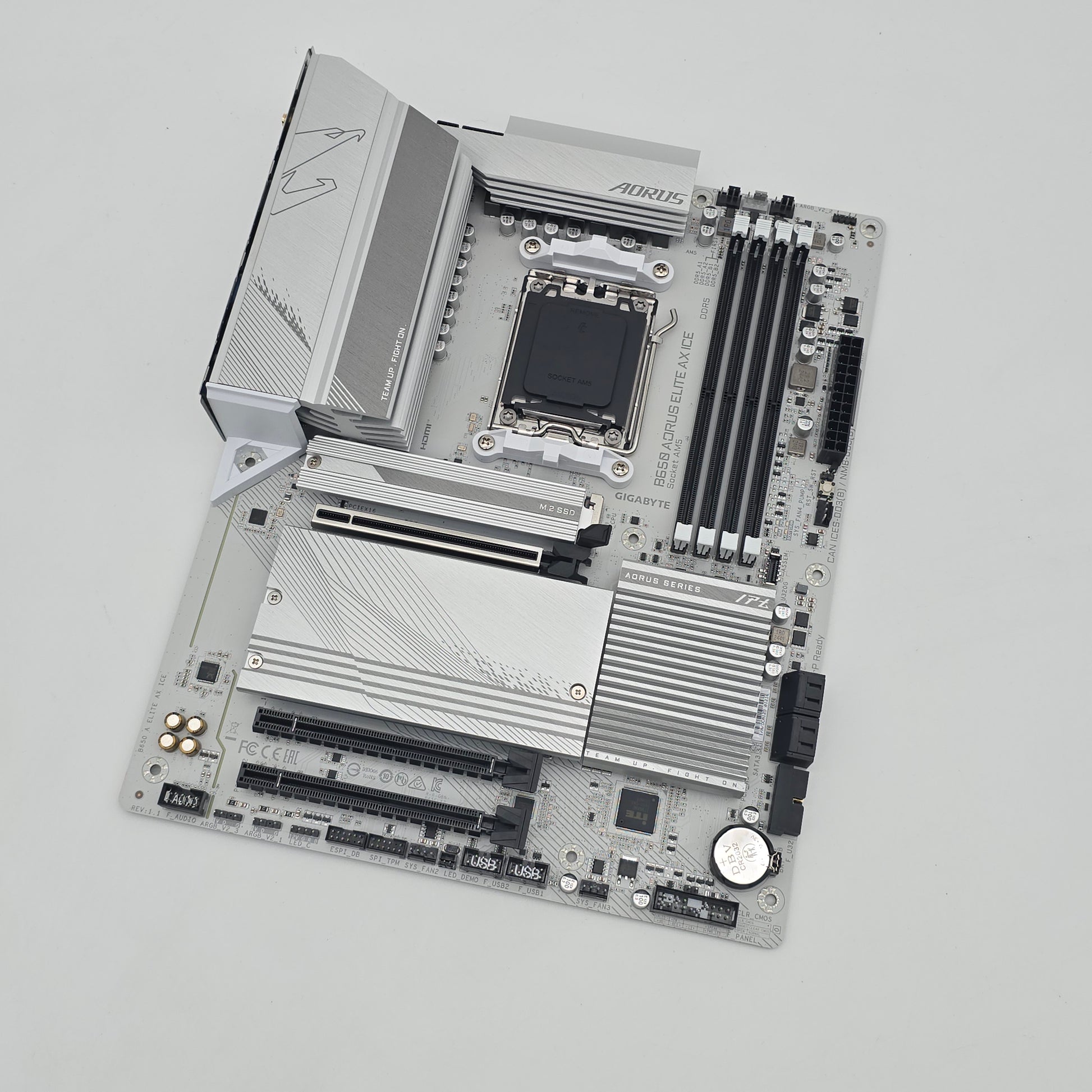 Gigabyte B650 Aorus Elite AX Ice, AMD AM5 Socket ATX Gaming Motherboard
