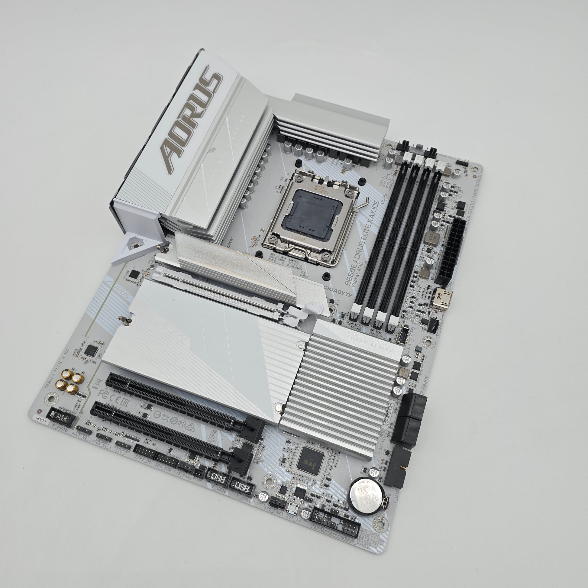 Gigabyte B650E Aorus Elite X AX Ice, AMD Socket AM5 ATX Gaming Motherboard