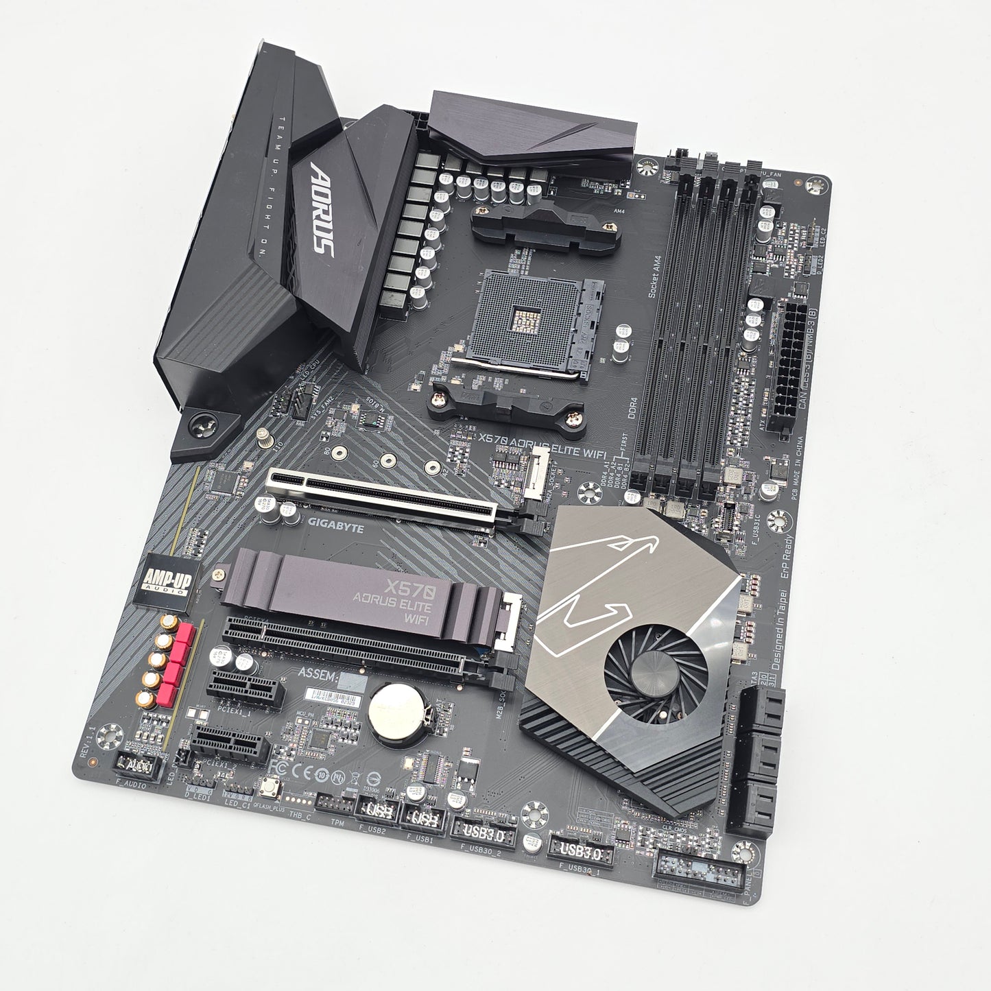Gigabyte X570 Aorus Elite WiFi, Socket AM4, Desktop Gaming Motherboard