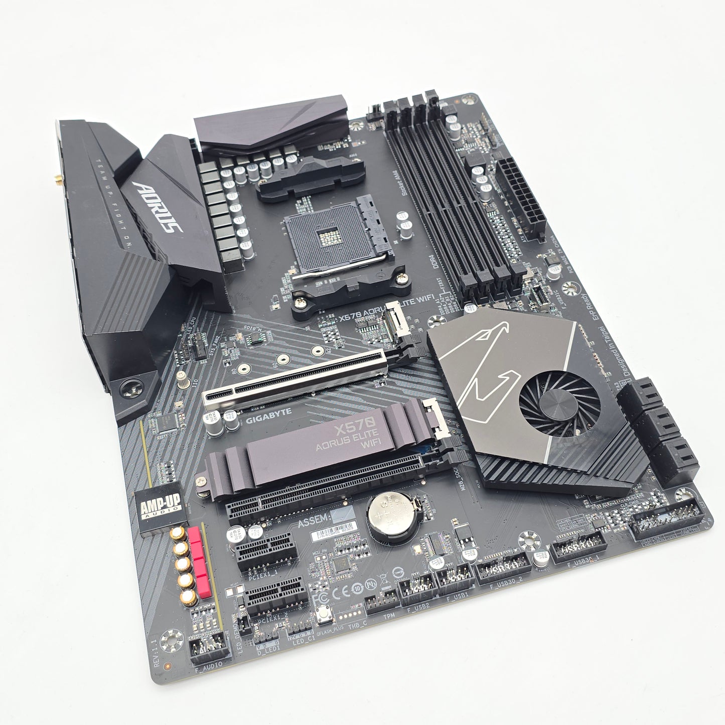 Gigabyte X570 Aorus Elite WiFi, Socket AM4, Desktop Gaming Motherboard