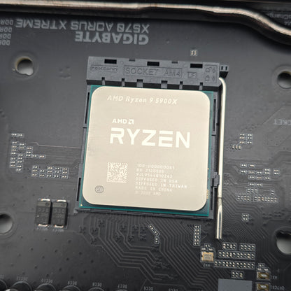 Gigabyte X570 Aorus Xtreme Gaming Motherboard, AMD Ryzen 9 5900X Processor CPU, 32GB Gigabyte DDR4 4400MHz RAM Combo