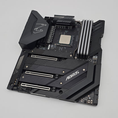 Gigabyte X570 Aorus Xtreme Gaming Motherboard, AMD Ryzen 9 5900X Processor CPU, 32GB Gigabyte DDR4 4400MHz RAM Combo