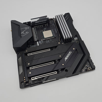 Gigabyte X570 Aorus Xtreme Gaming Motherboard, AMD Ryzen 9 5900X Processor CPU, 32GB Gigabyte DDR4 4400MHz RAM Combo
