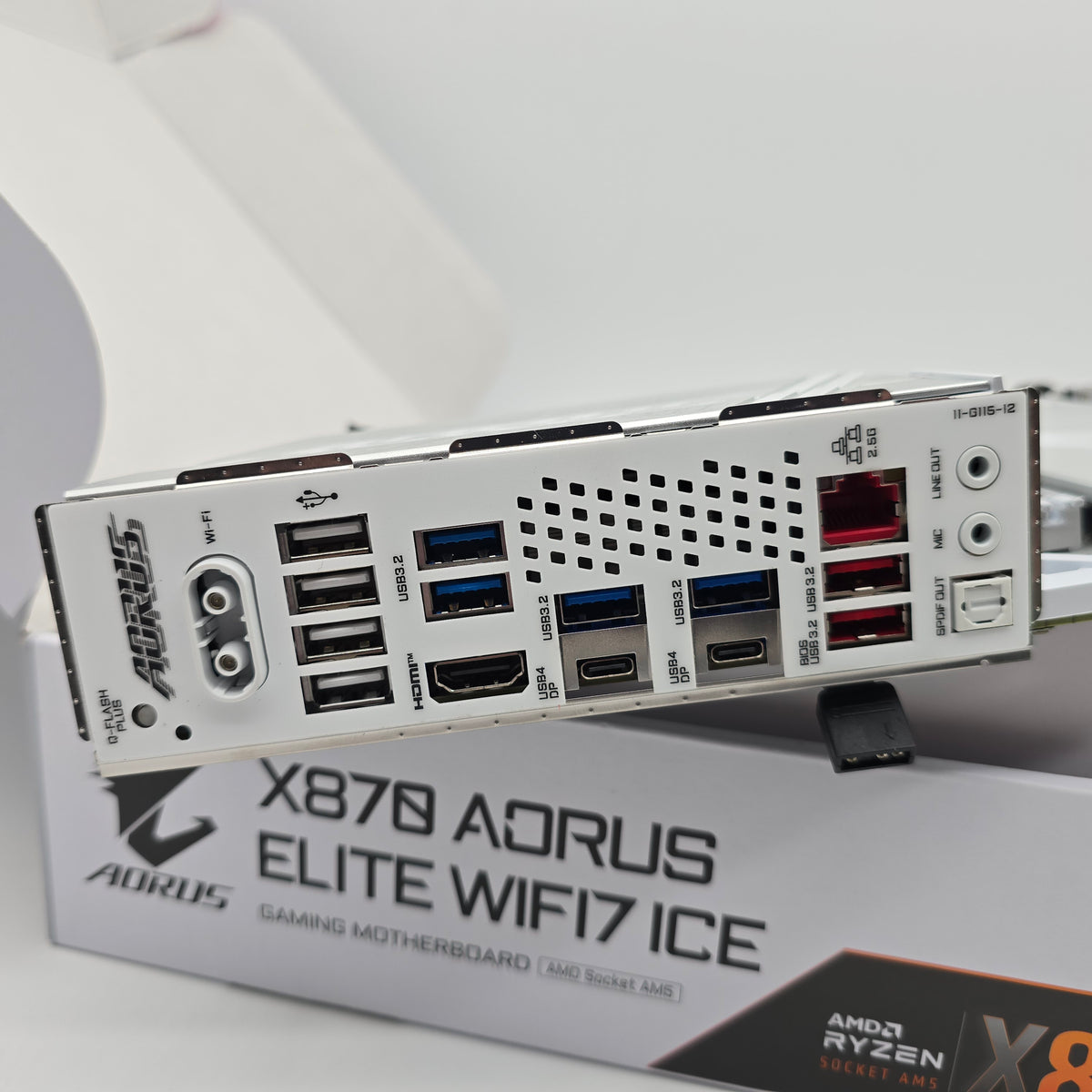 Gigabyte X870 Aorus Elite WiFi7 Ice Gaming Motherboard, Ryzen 7900X w/ EK Waterblock