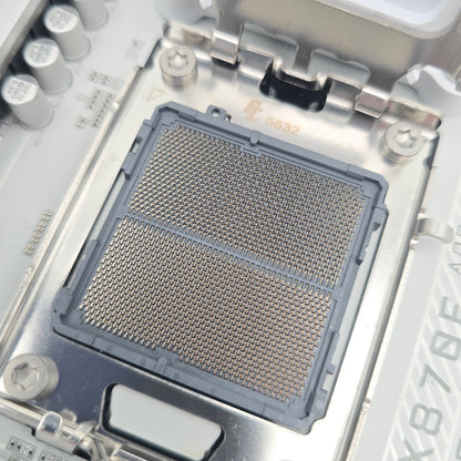 Gigabyte X870E Aorus Master X3D Ice, AMD Socket AM5 ATX Gaming Motherboard