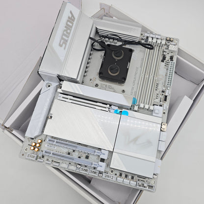 Gigabyte X870E Aorus Pro Ice Gaming Motherboard, AMD Ryzen 9950X CPU w/ ThermalGrizzly Waterblock