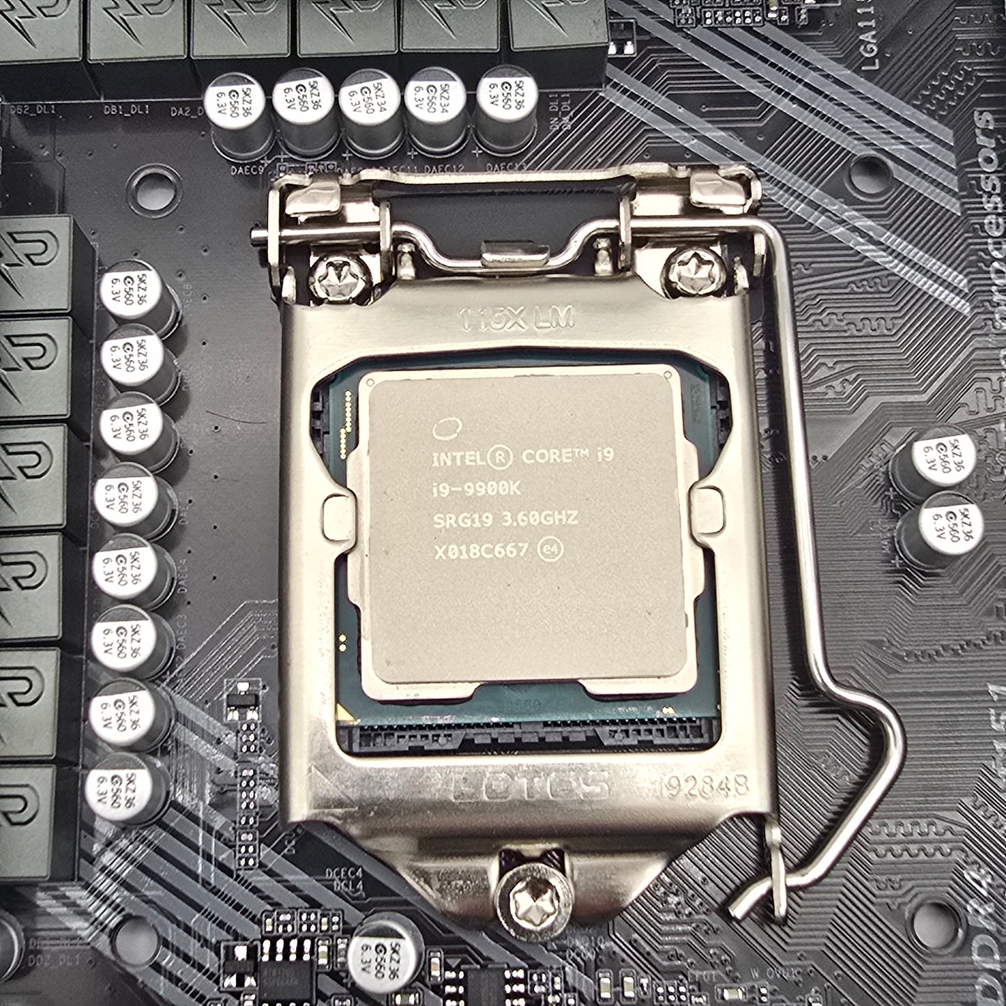 Gigabyte Z390 Gaming X, Intel Core i9-9900K, 32GB DDR4, Motherboard+CPU+RAM Combo