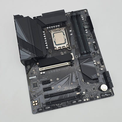 Gigabyte Z690 UD DDR4 ATX Gaming Motherboard + Intel Core i5-12600KF CPU Combo