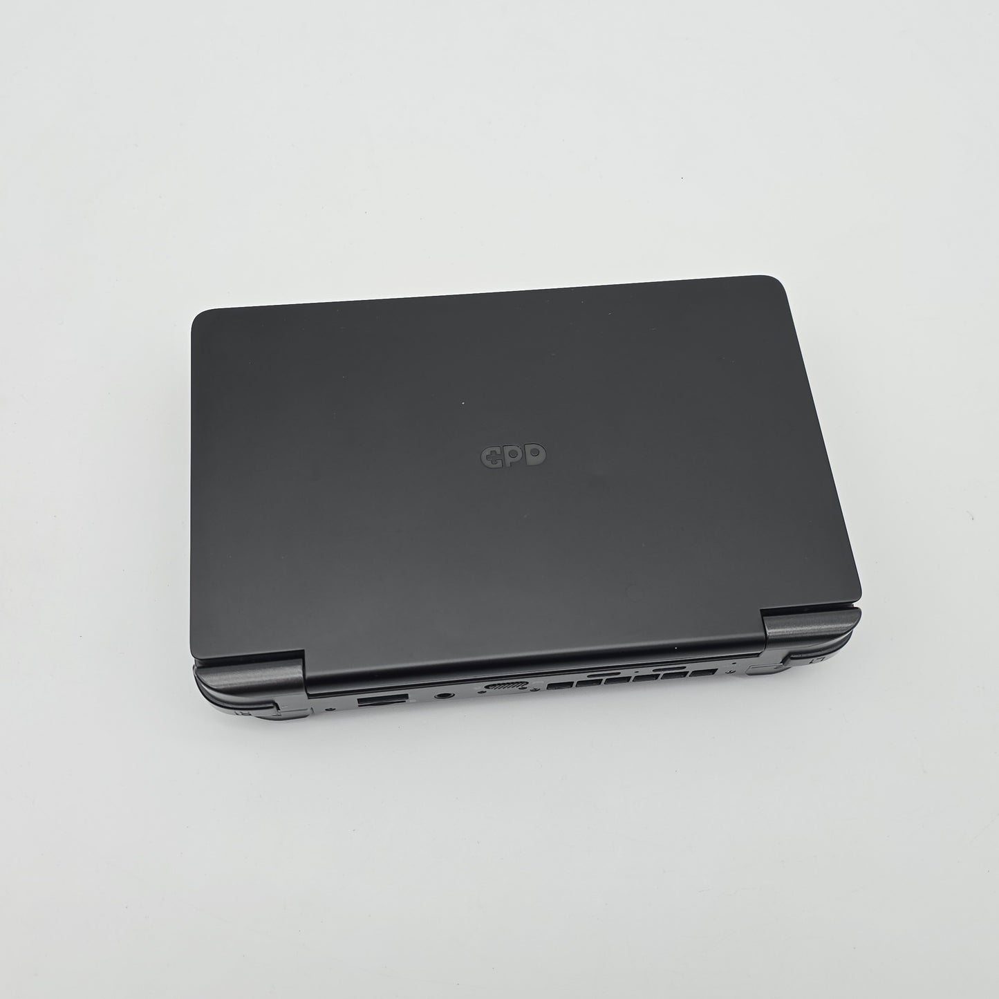 GPD Win Mini, AMD Ryzen 7 8840U, 32GB RAM, 1TB NVMe Handheld Gaming PC