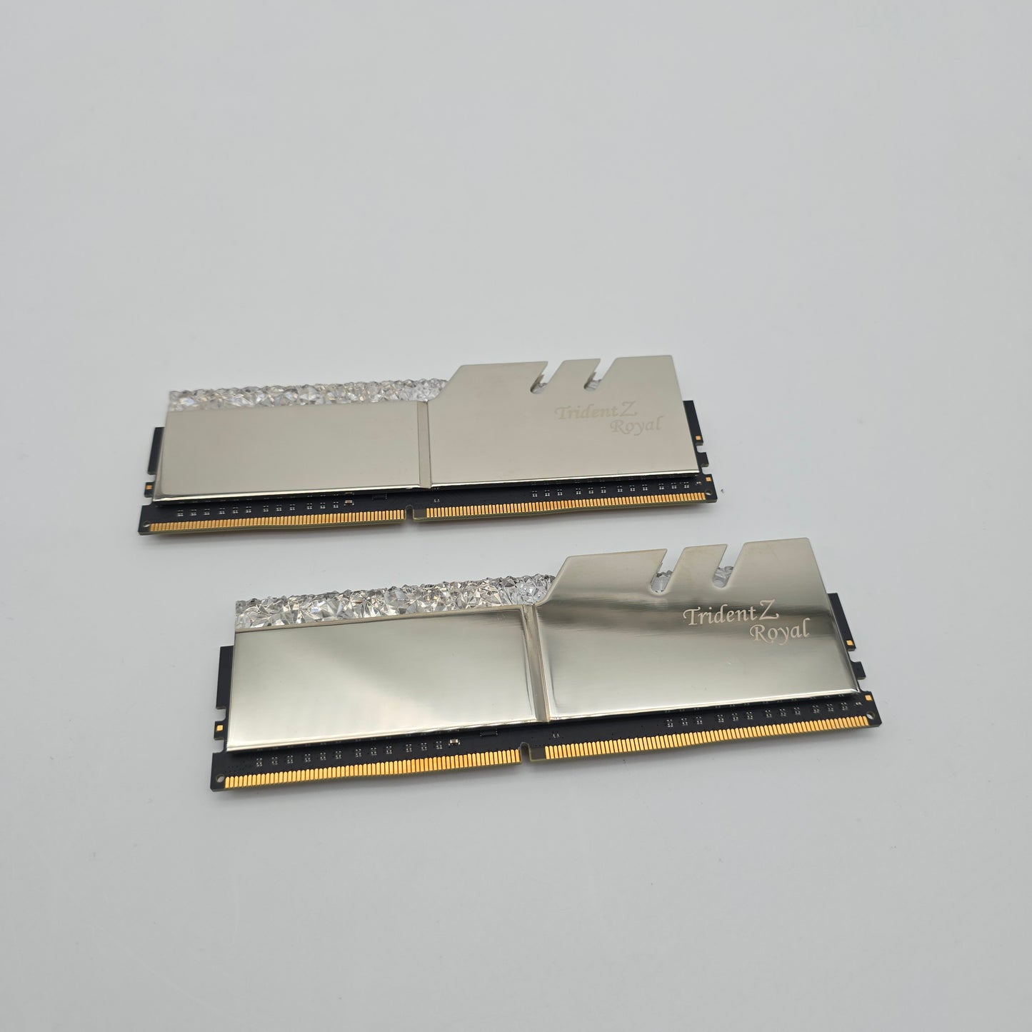 G.Skill Trident Z Royal 32GB DDR4, 3600MHz, CL19-20-20-40, Desktop Gaming Memory RAM (2x16GB)