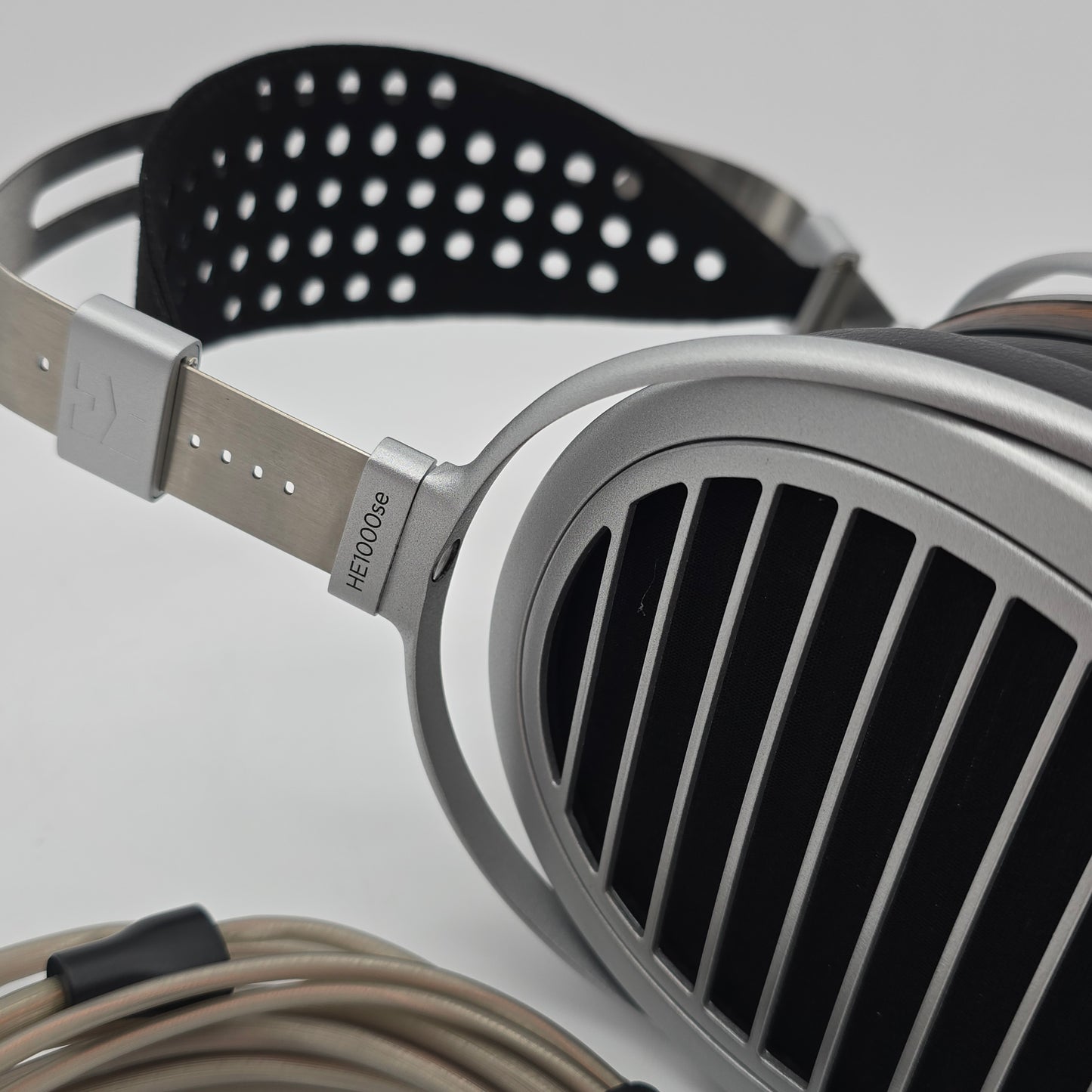 HIFIMAN HE1000se Full-Size Over Ear Planar Magnetic Audiophile Adjustable Headphones