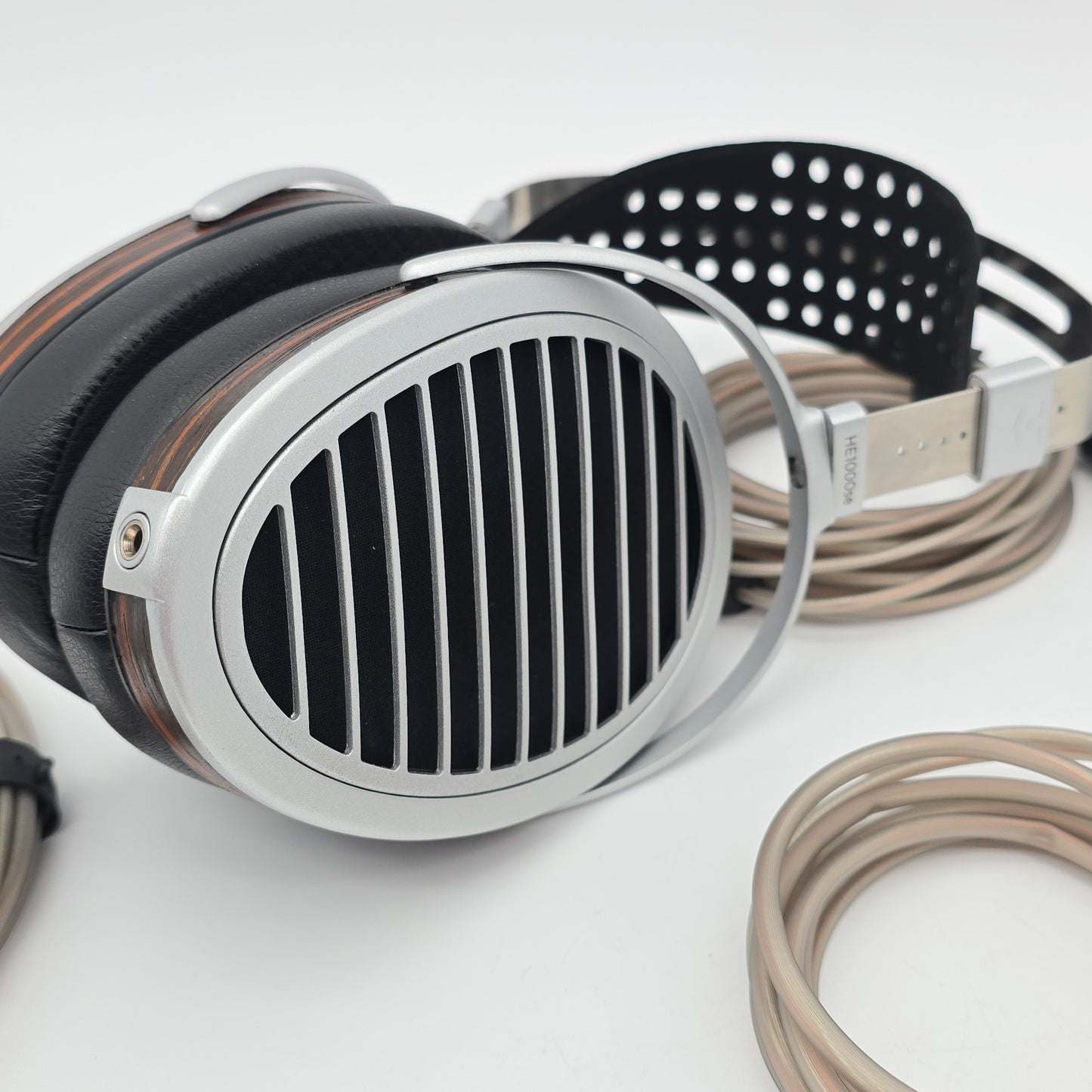 HIFIMAN HE1000se Full-Size Over Ear Planar Magnetic Audiophile Adjustable Headphones