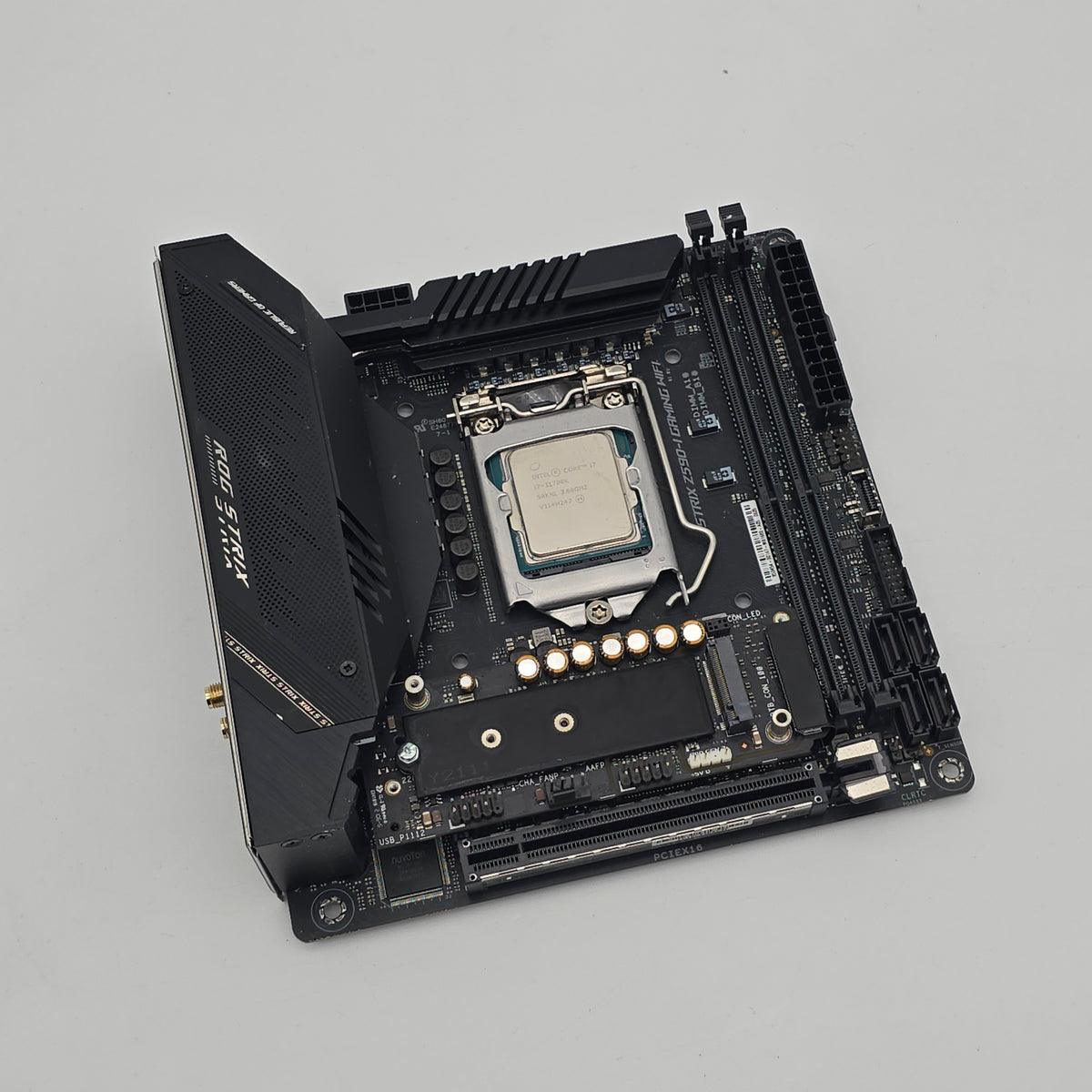 Intel Core i7-11700k, Asus ROG Strix Z590-I Gaming WiFi, Mini-ITX Gaming Motherboard + CPU Combo
