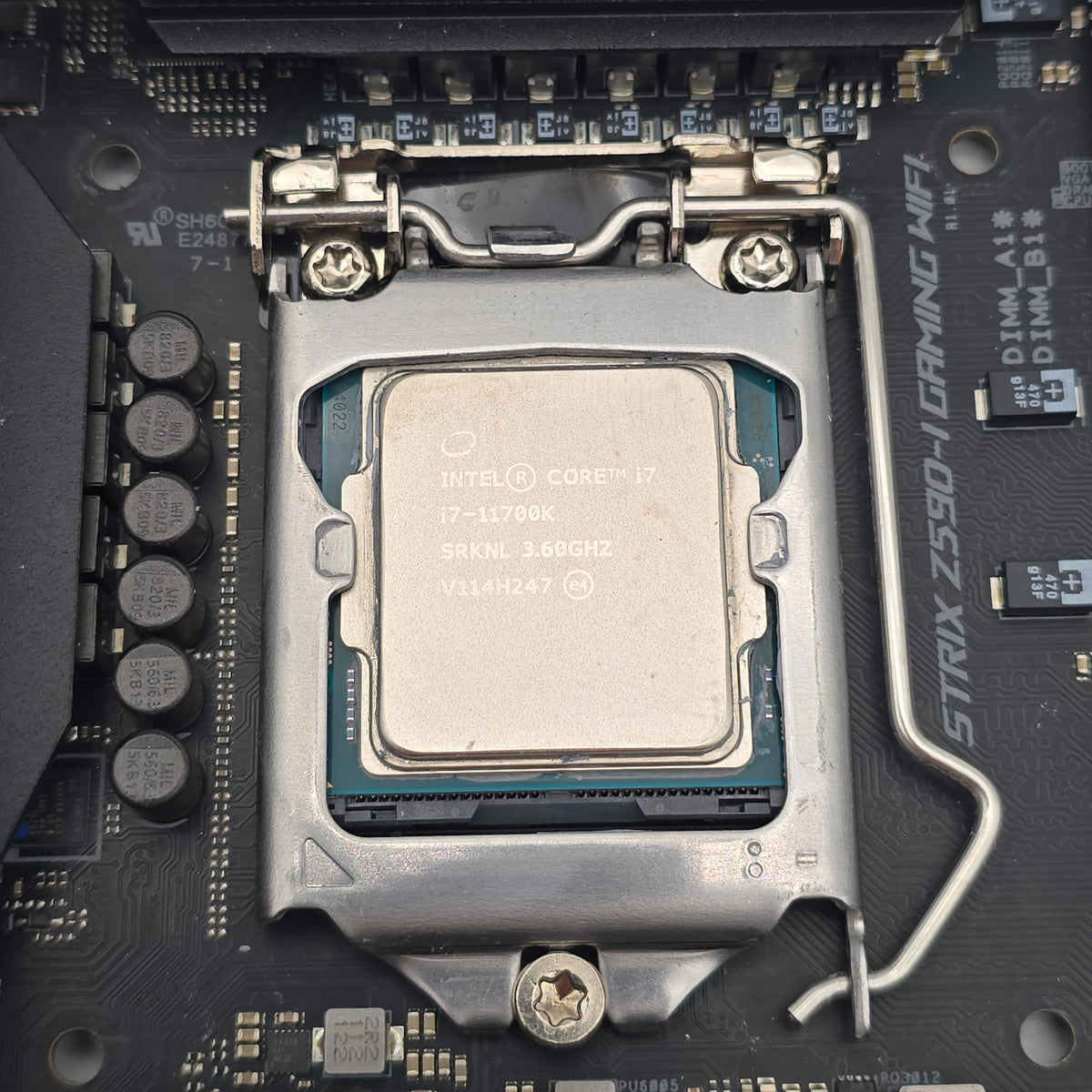 Intel Core i7-11700k, Asus ROG Strix Z590-I Gaming WiFi, Mini-ITX Gaming Motherboard + CPU Combo