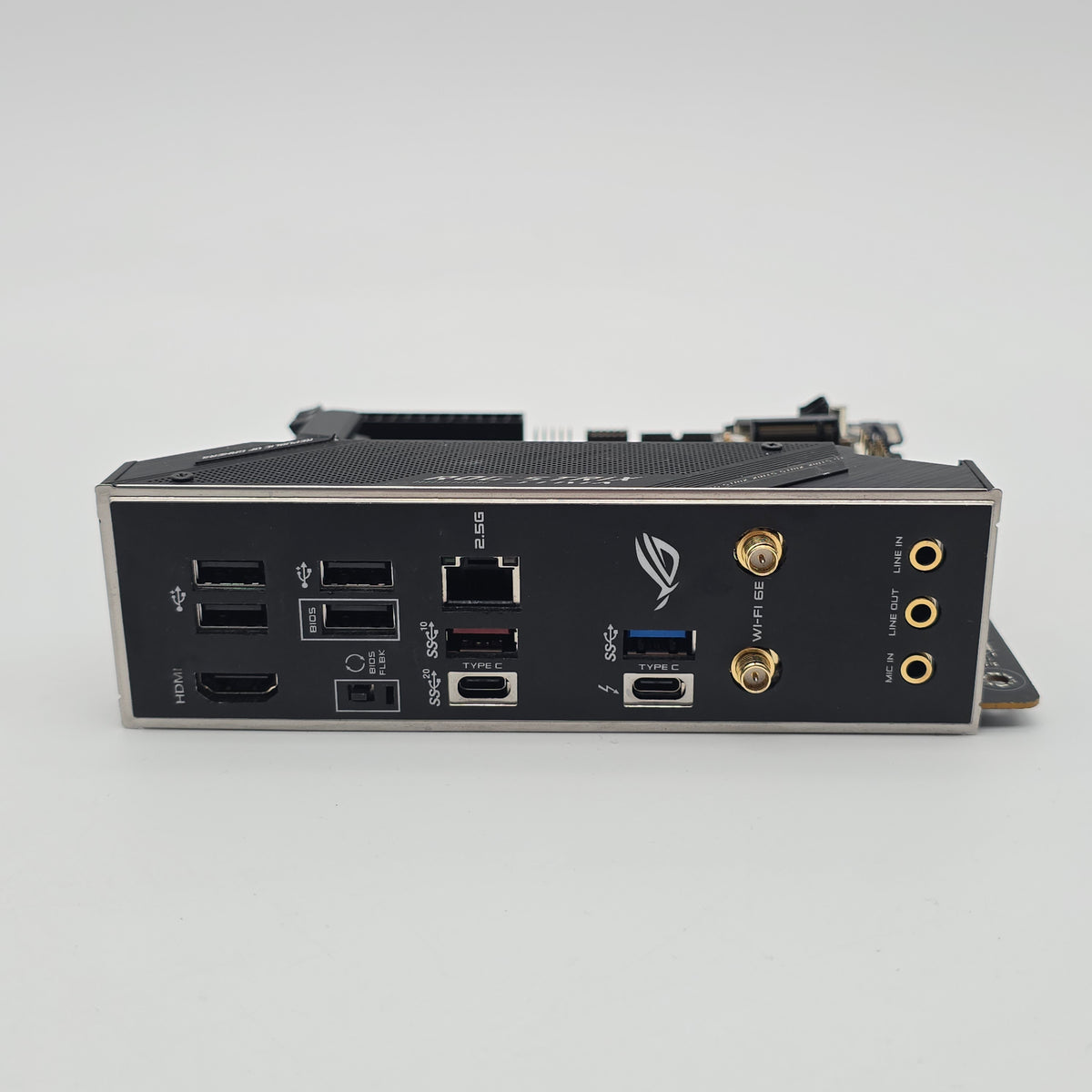 Intel Core i7-11700k, Asus ROG Strix Z590-I Gaming WiFi, Mini-ITX Gaming Motherboard + CPU Combo