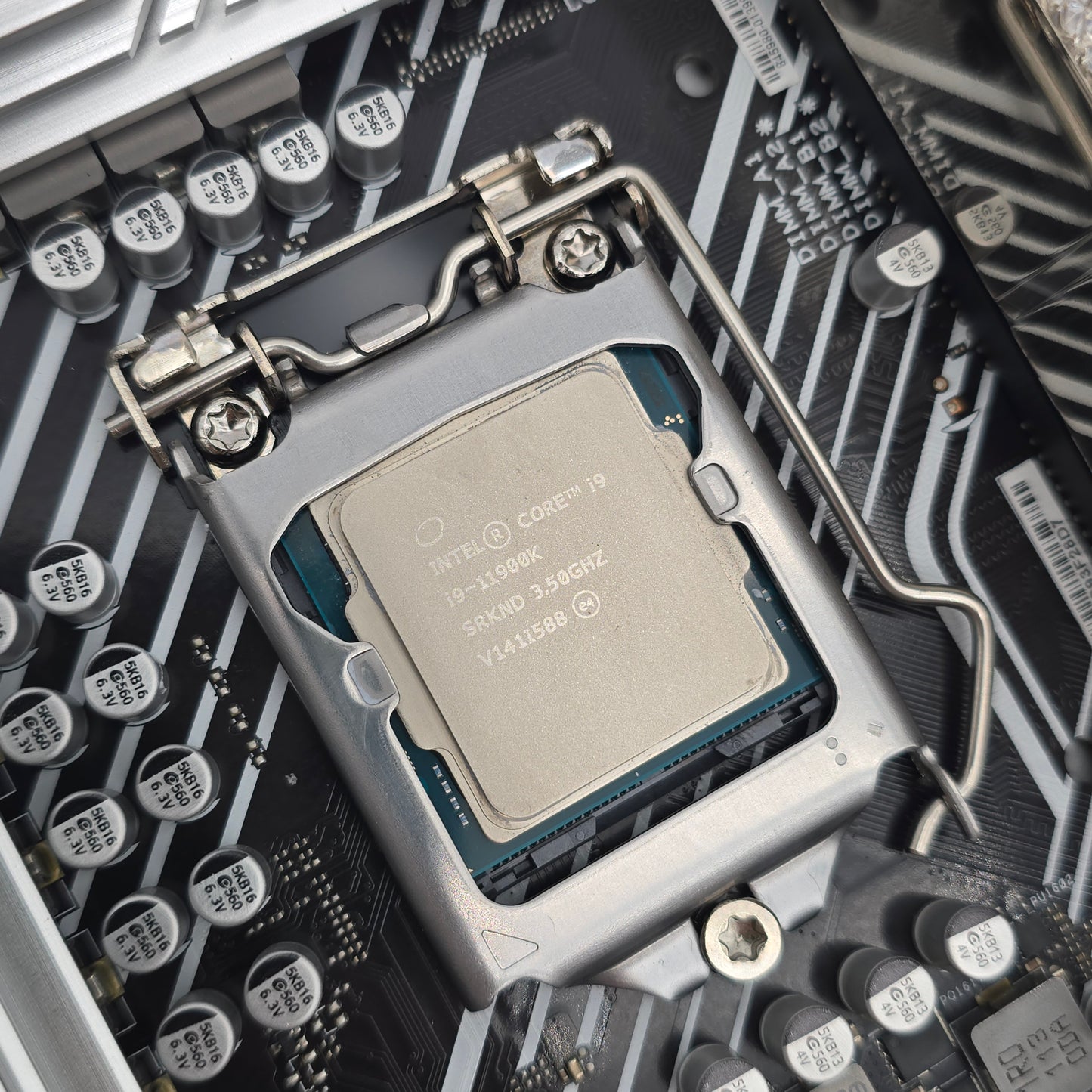 Intel i9-11900K, ASUS PRIME Z590-P, 64GB TridentZ Royal RGB DDR4 RAM COMBO