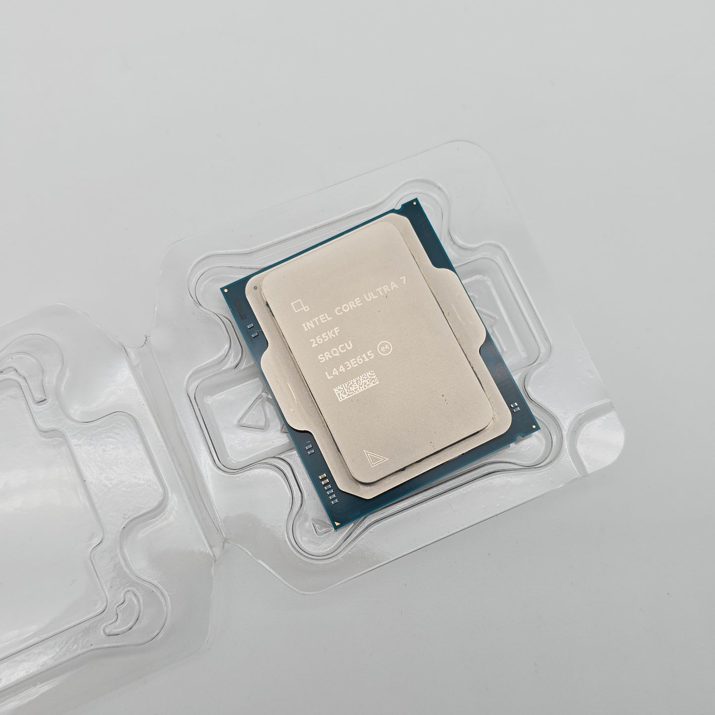 Intel Core Ultra 7 265KF Desktop Gaming Processor CPU - 20 cores (8 P-cores + 12 E-cores) up to 5.5 GHz