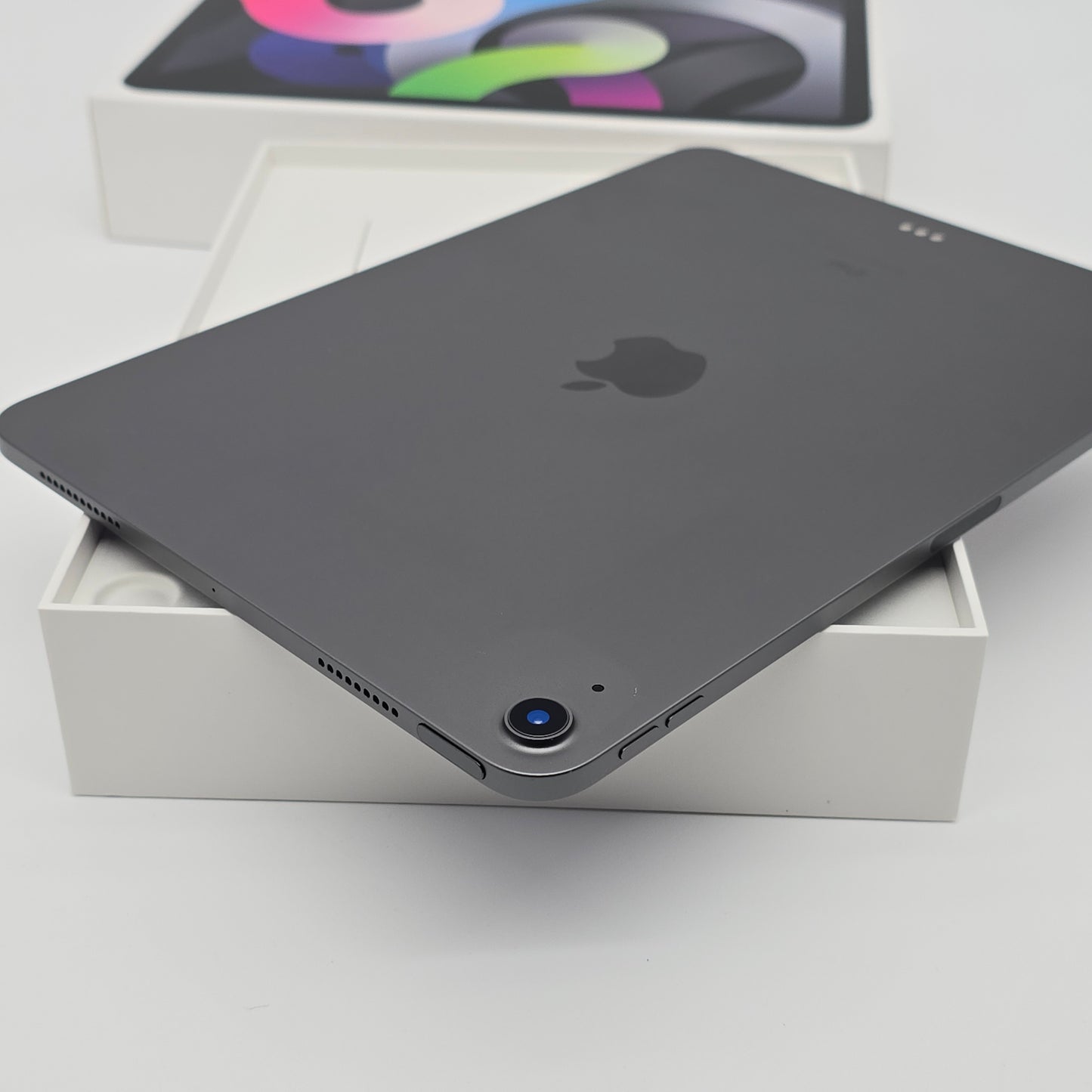 iPad Air 4th Gen Wi-Fi 64GB, 10.9" Space Gray