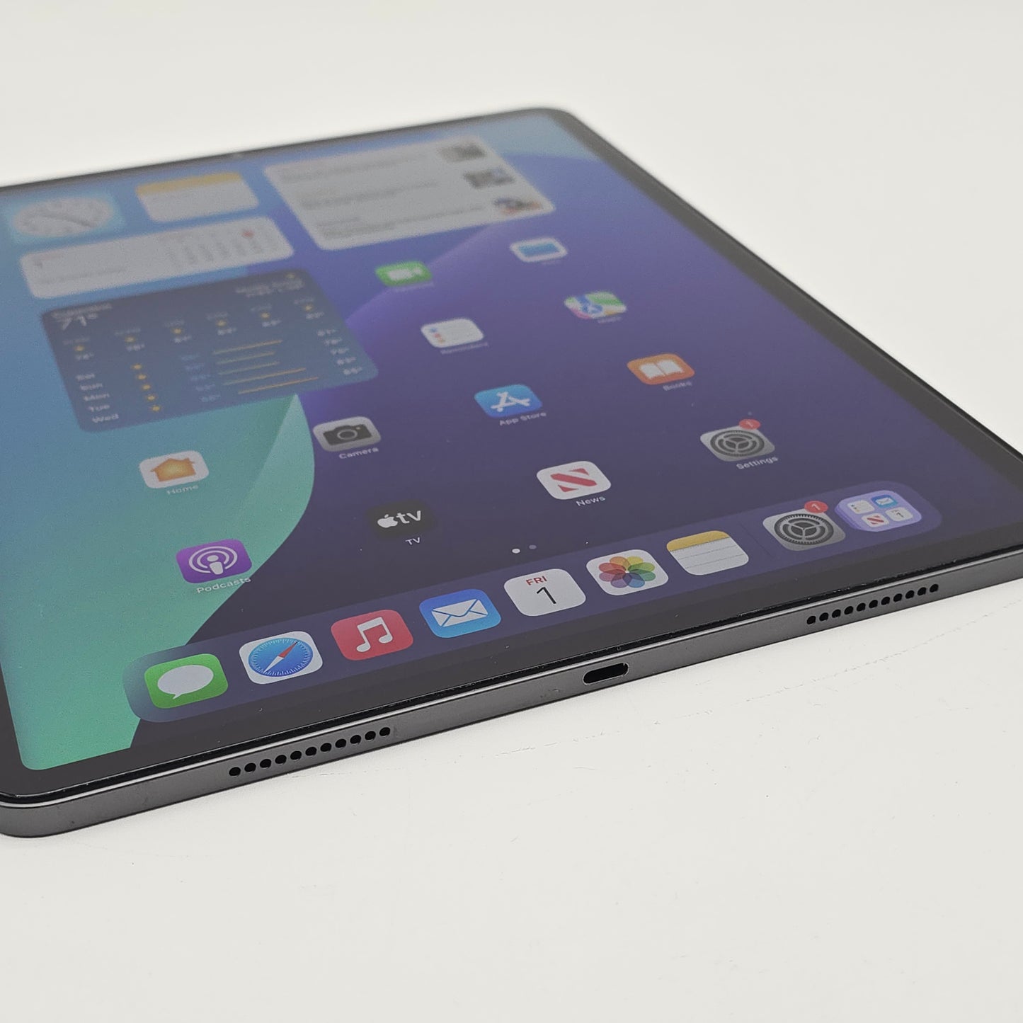 iPad Pro 5th Gen 12.9-Inch, WiFi, Space Gray, 256GB