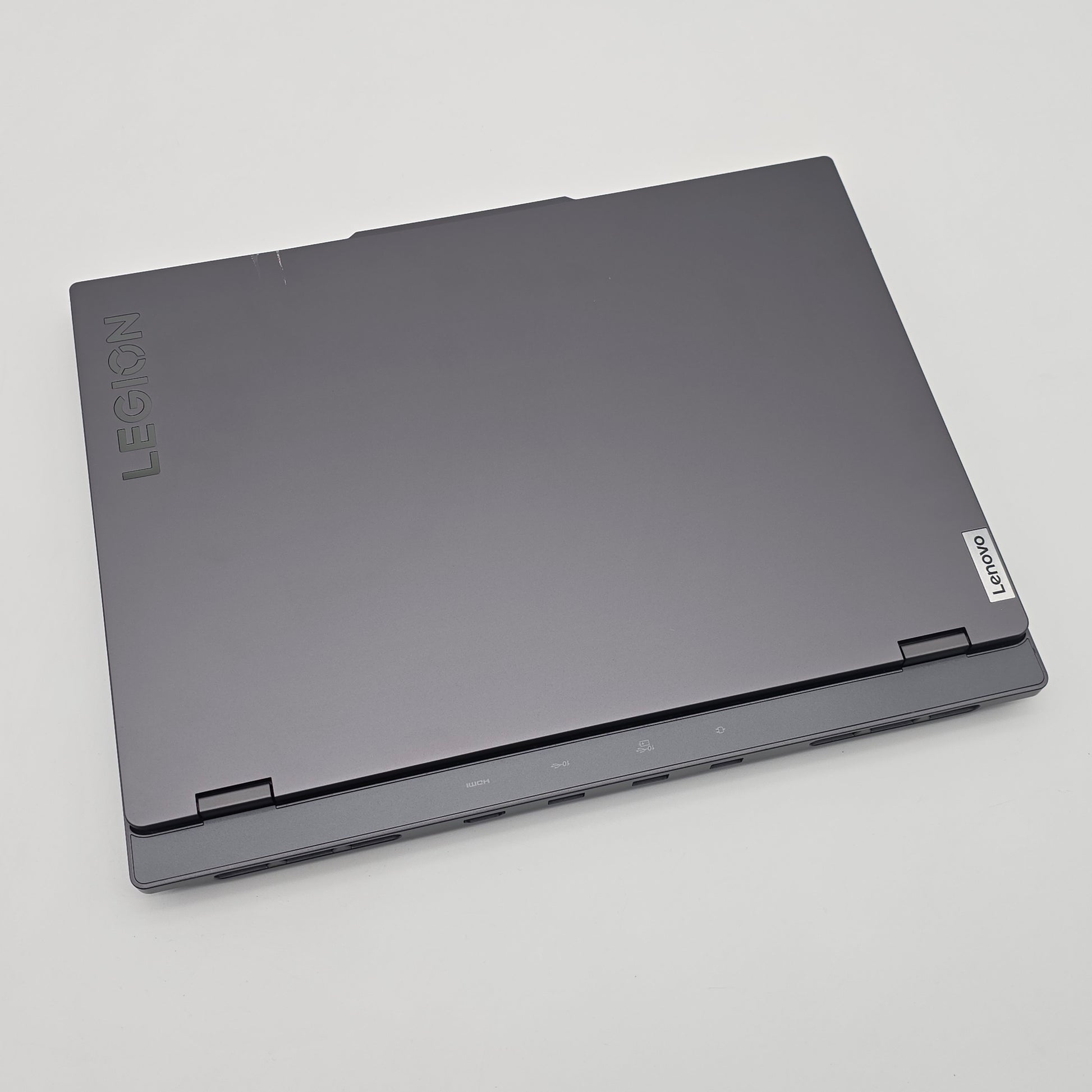 Lenovo Legion 5 Slim, RTX 4060, AMD Ryzen 7 7840HS, 32GB DDR5, 1TB NVMe, 14" QHD+ OLED 120Hz, Windows Gaming Laptop
