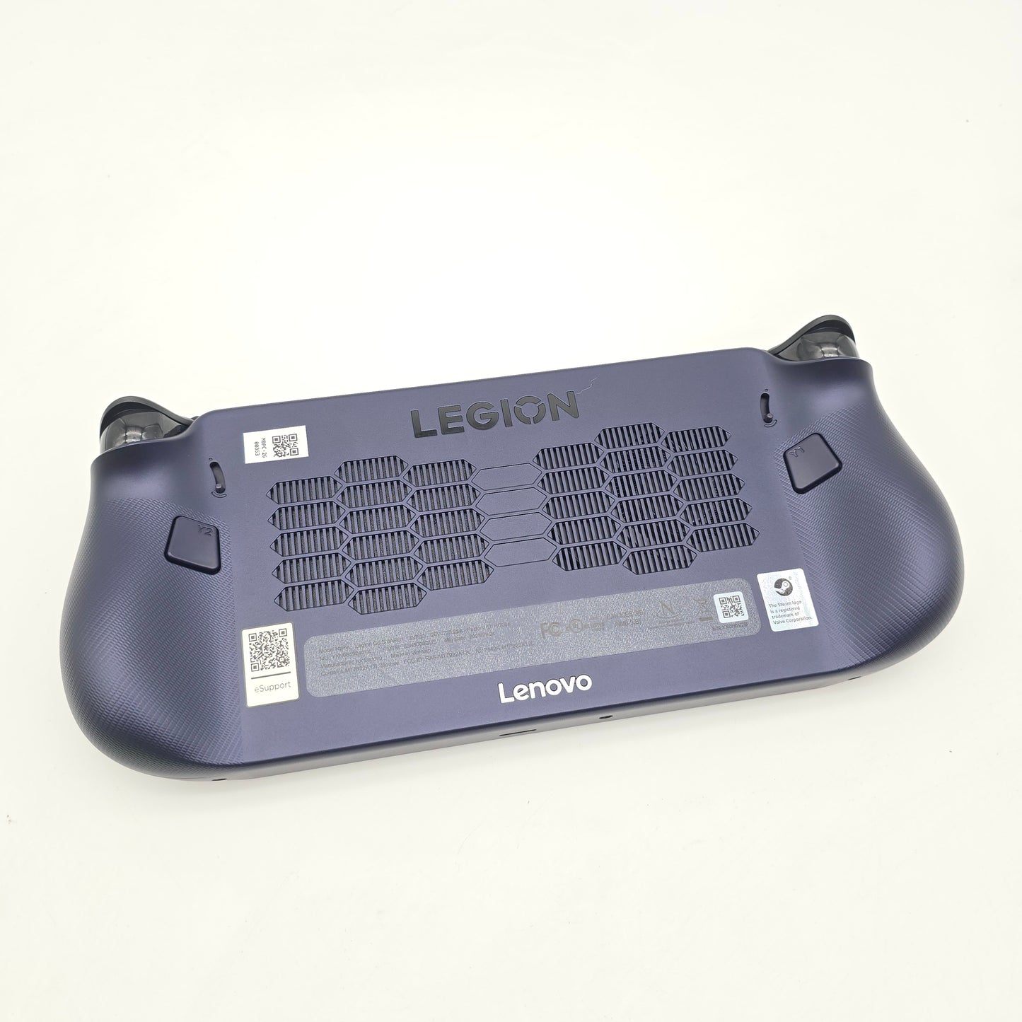 Lenovo Legion Go S, Ryzen Z1 Extreme, 32GB DDR5, 1TB NVMe, SteamOS Handheld Gaming Console