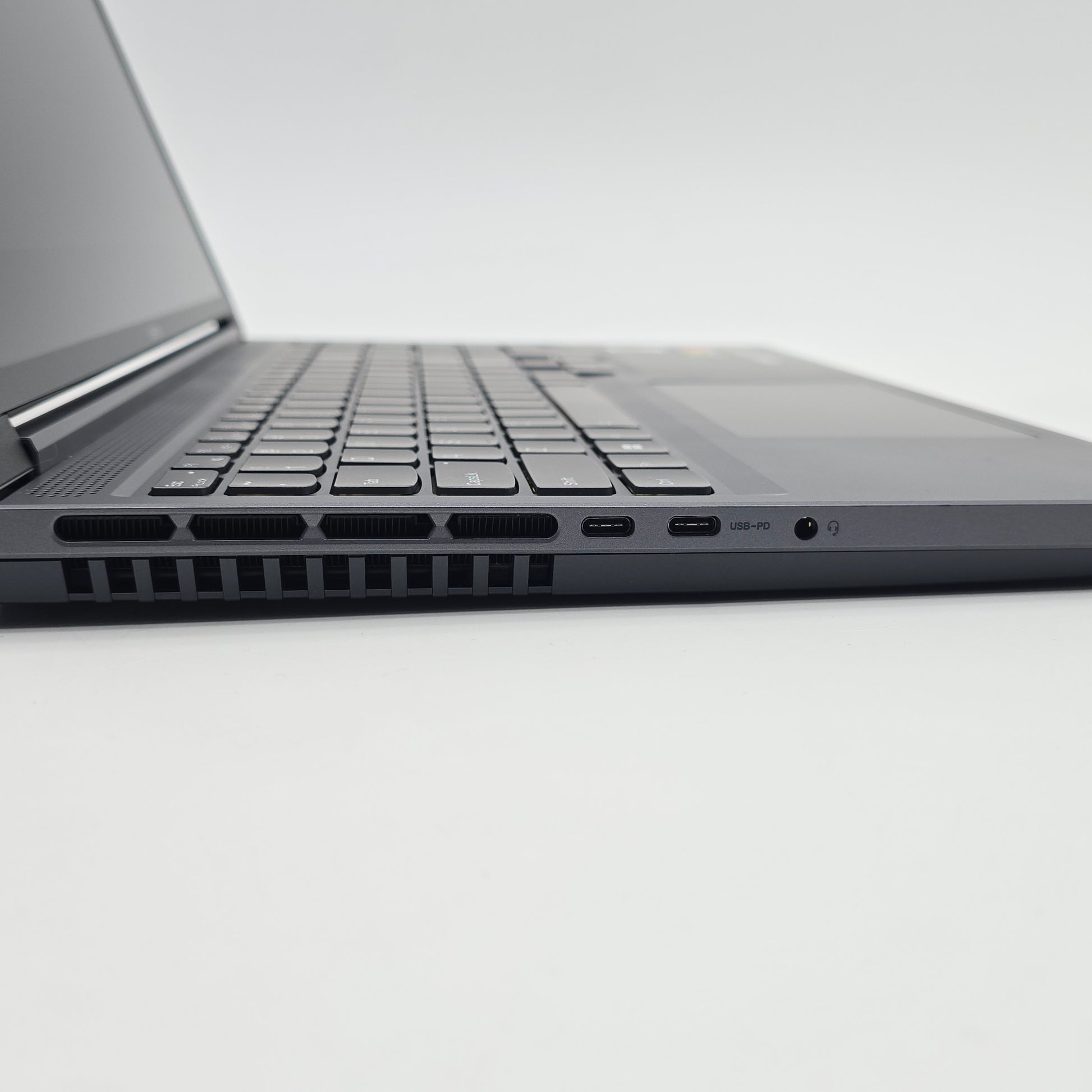 Lenovo Legion Slim 5 16APH8, RTX 4060, AMD Ryzen 5 7640HS, 32GB DDR5, 2.5TB NVMe, 16" WUXGA 144Hz, Windows Gaming Laptop