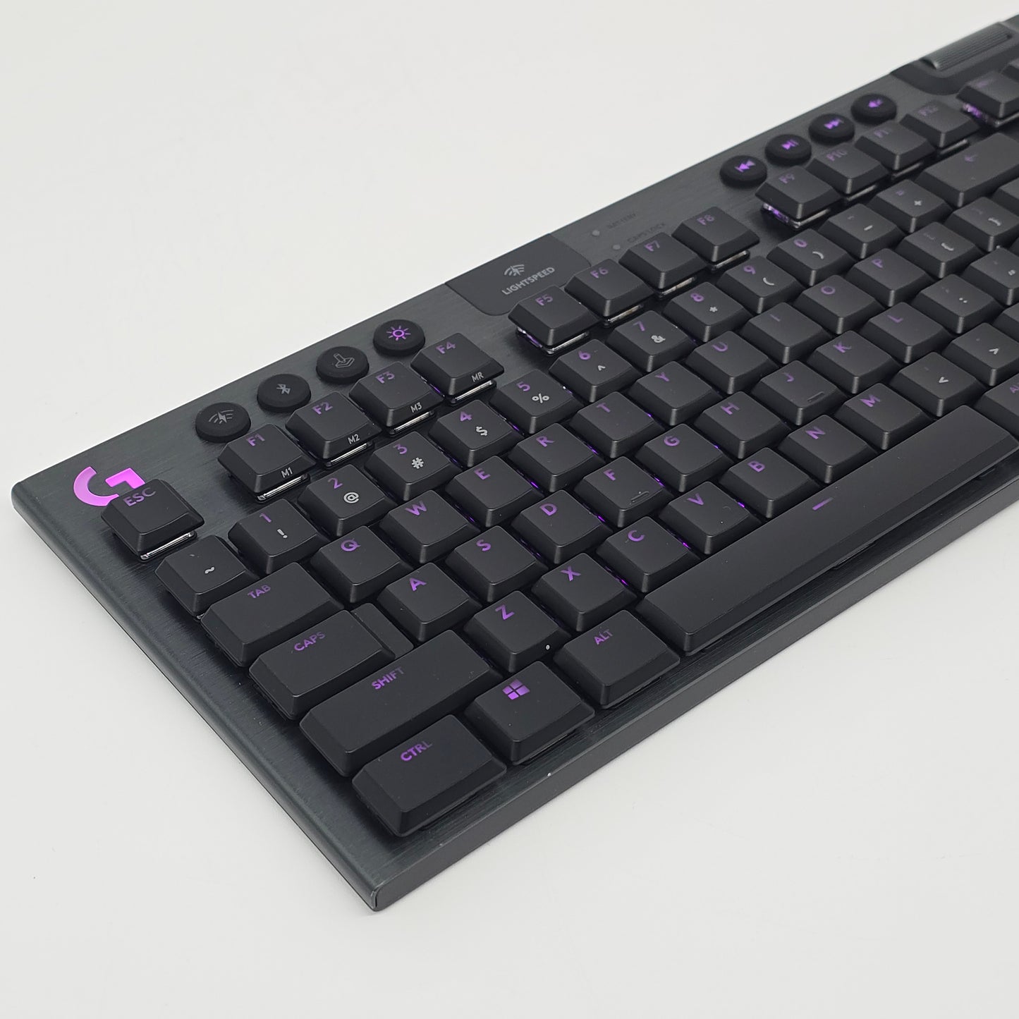 Logitech G915 Lightspeed Wireless Tactile RGB Mechanical Gaming Keyboard