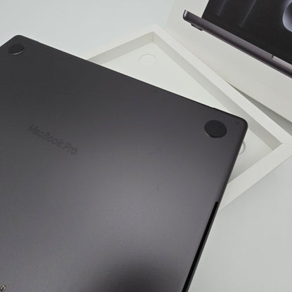 Apple Macbook Pro 14-inch M4 Pro, 48GB RAM, 512GB SSD, TouchID, Like New Laptop, Space Black