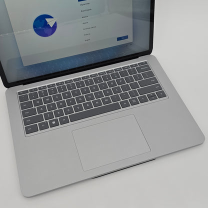 Microsoft Surface Laptop Studio 14.4" Touchscreen, RTX 3050 Ti, 32GB RAM, 2TB NVMe, QHD+ 120Hz, Intel i7-11370H