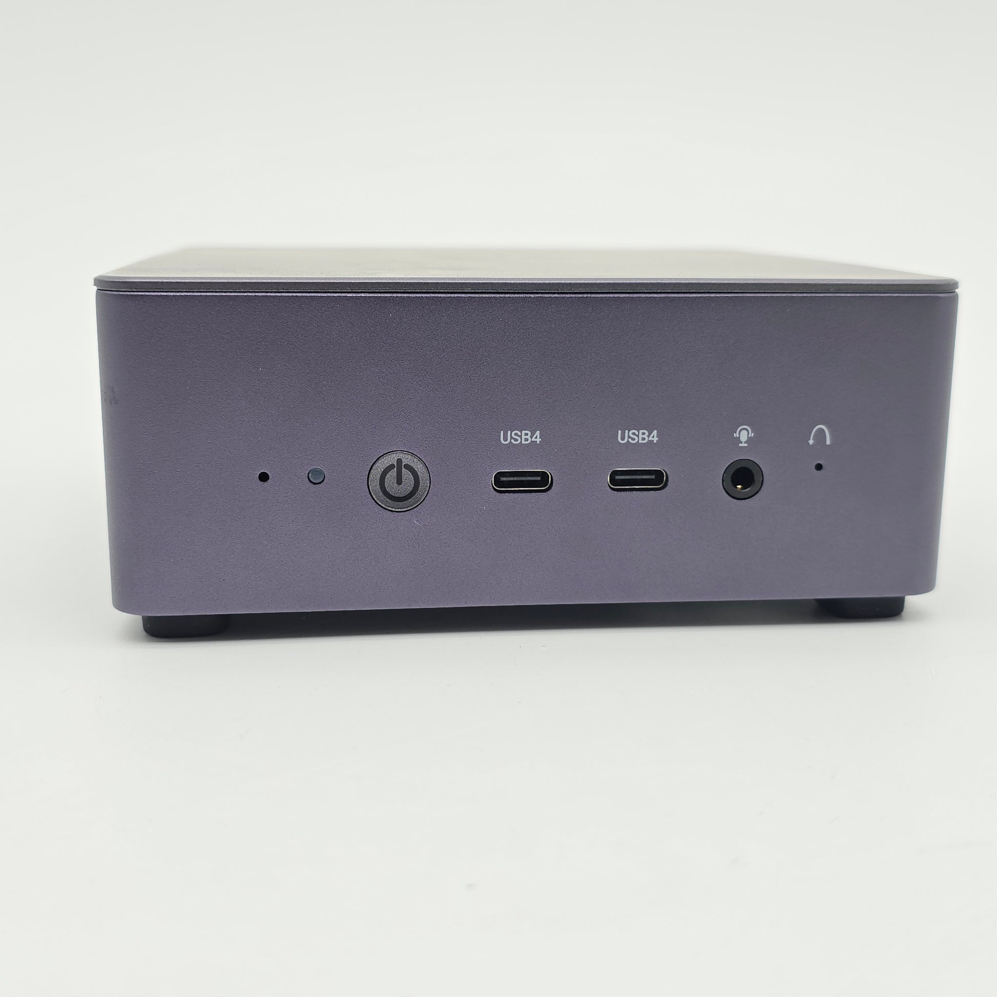 Minisforum UM790 Pro Barebone Mini PC, AMD Ryzen 9 7940HS, AMD Radeon 780M, Compact Desktop Computer
