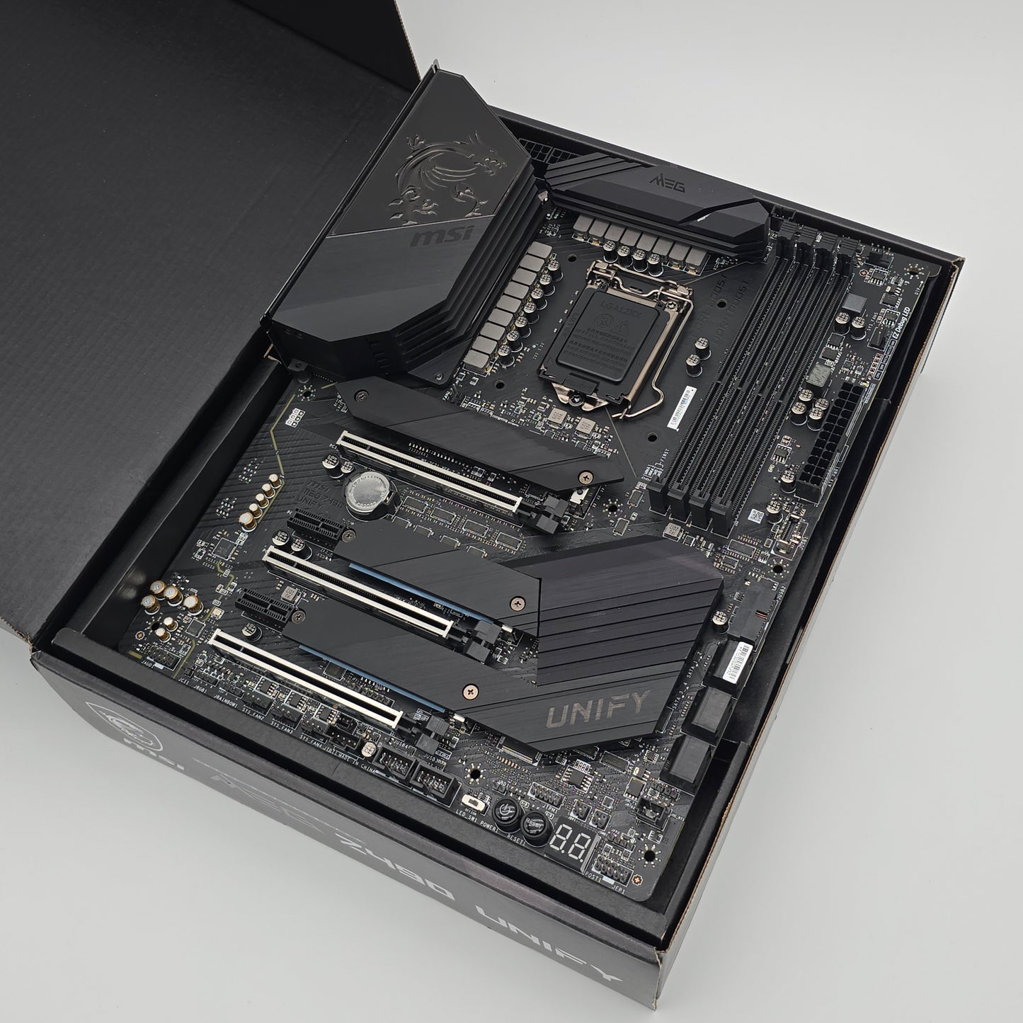 MSI MEG Z490 Unify, Intel Socket Type LGA 1200, Gaming Motherboard