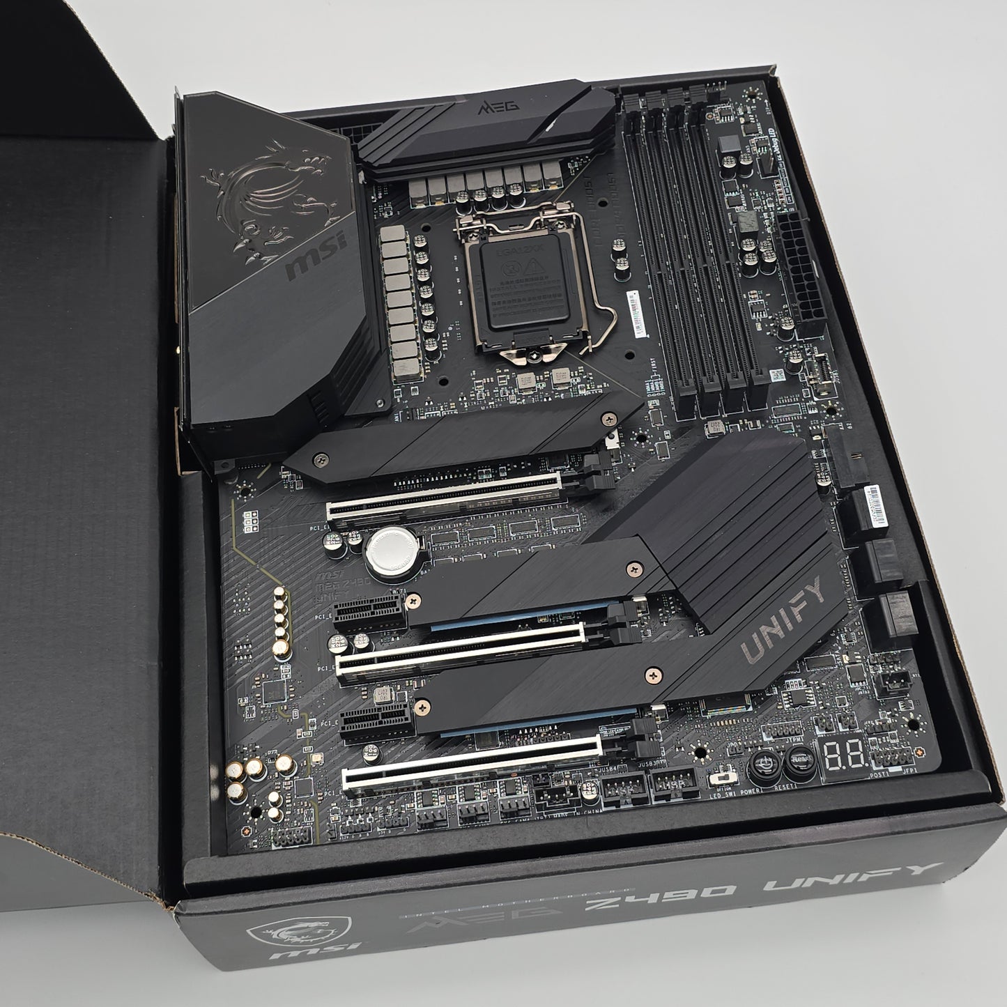 MSI MEG Z490 Unify, Intel Socket Type LGA 1200, Gaming Motherboard