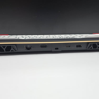MSI Raider 17", RTX 4090, Intel i9-13950HX, 64GB DDR5, 2TB NVMe SSD, 17" QHD+ 240Hz, Windows Gaming Laptop