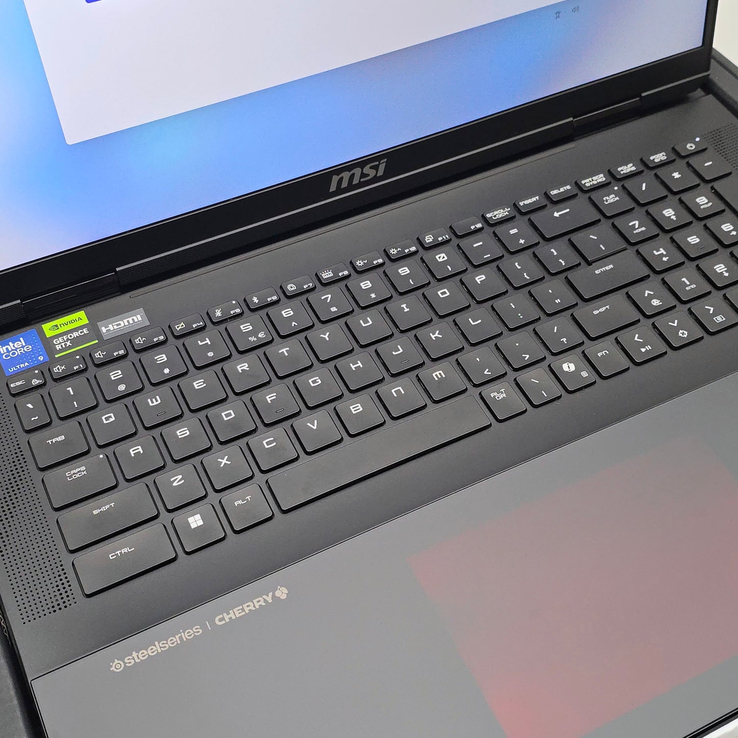 MSI Titan 18 HX AI, RTX 5090, Intel Ultra 9 285HX, 64GB RAM, 6TB NVMe, UHD+ MiniLED 120Hz Gaming Laptop