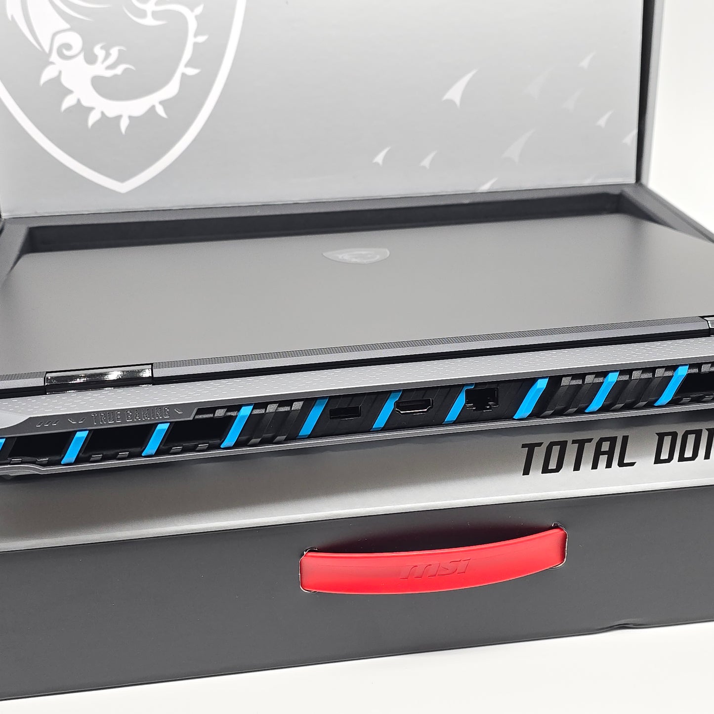 MSI Titan 18 HX AI, RTX 5090, Intel Ultra 9 285HX, 64GB RAM, 6TB NVMe, UHD+ MiniLED 120Hz Gaming Laptop