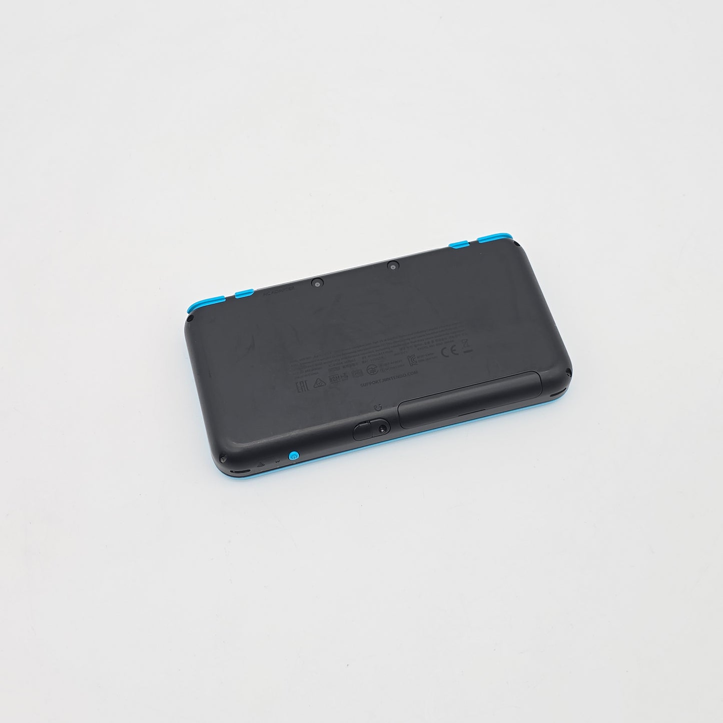 New Nintendo 2DS XL Black/Blue, Handheld Gaming Console