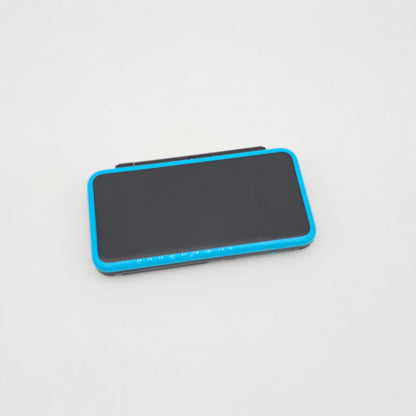 New Nintendo 2DS XL Black/Blue, Handheld Gaming Console