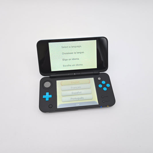 New Nintendo 2DS XL Black/Blue, Handheld Gaming Console