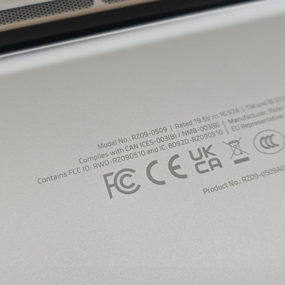 Razer Blade 18 Mercury White Gaming Laptop, RTX 4090, Intel Core i9-14900HX, 32GB DDR5, 18" 300Hz QHD+ Mini LED, RZ09-0509