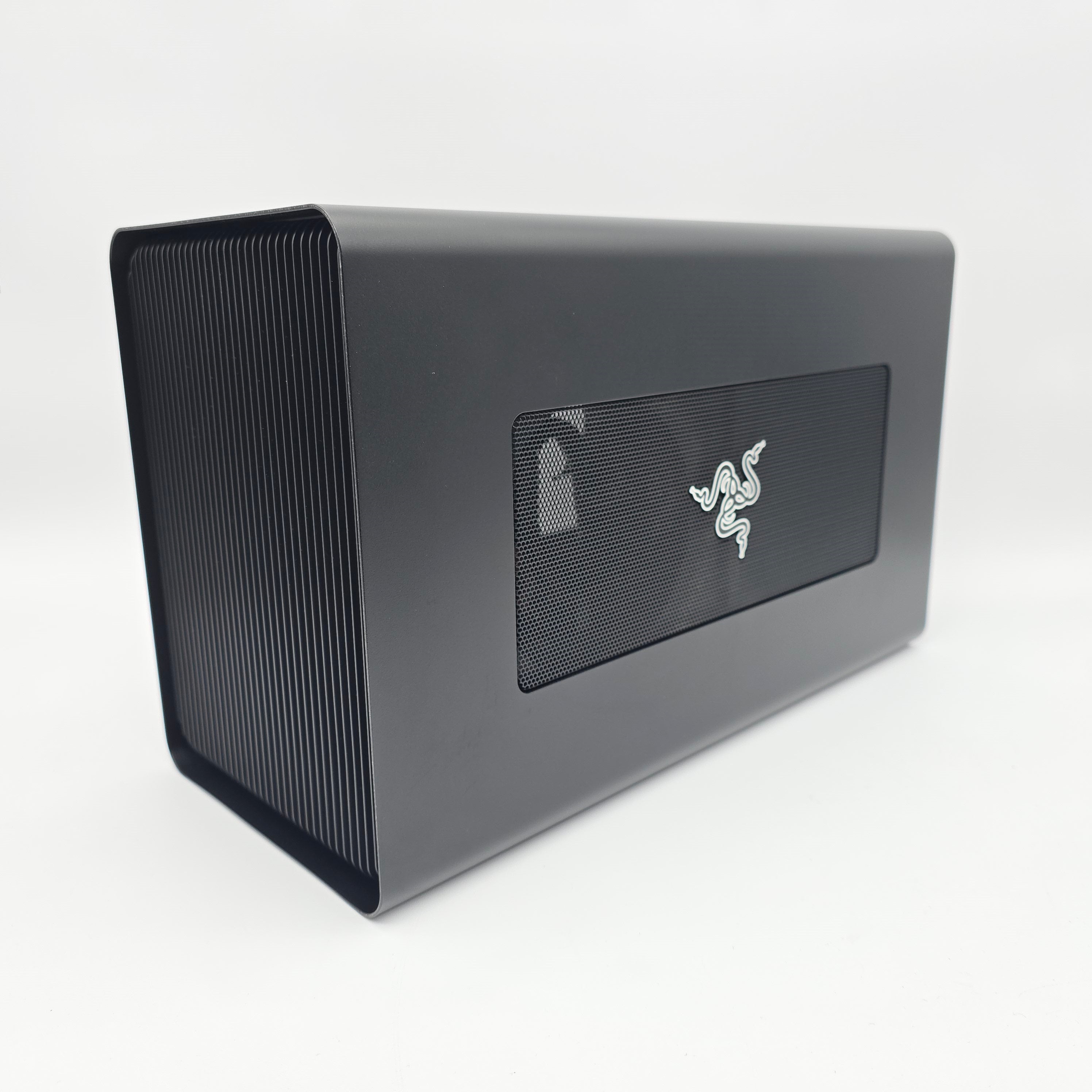 Razer Core X Chroma eGPU, Aluminum External GPU Enclosure w/ Thunderbo ...