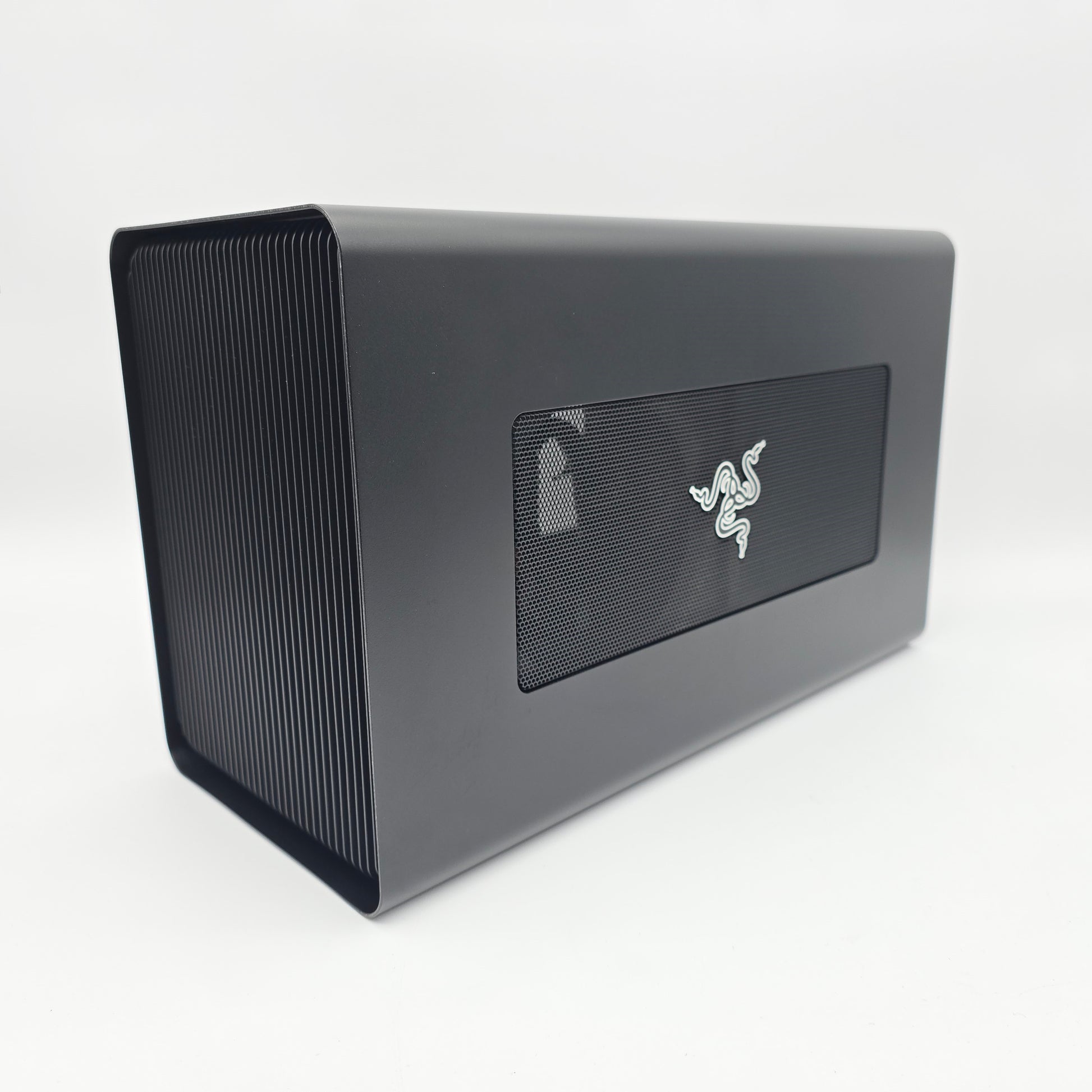 Razer Core X Chroma eGPU, Aluminum External GPU Enclosure w/ Thunderbo ...