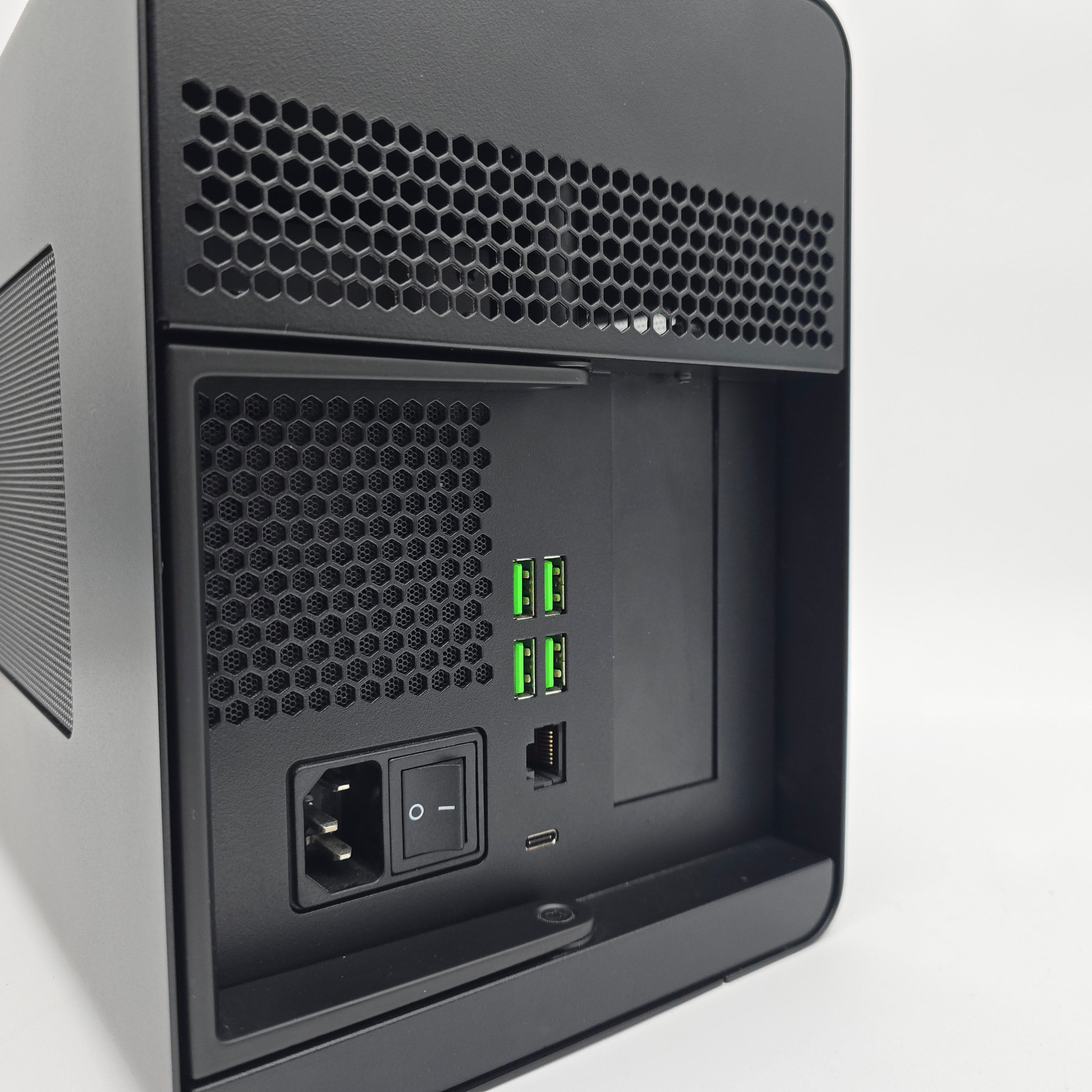 Razer Core X Chroma eGPU, Aluminum External GPU Enclosure w/ Thunderbo ...