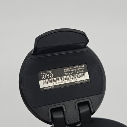 Razer Kiyo Streaming Webcam with Tripod, 1080p 30 FPS / 720p 60 FPS, Microphone, Ring Light