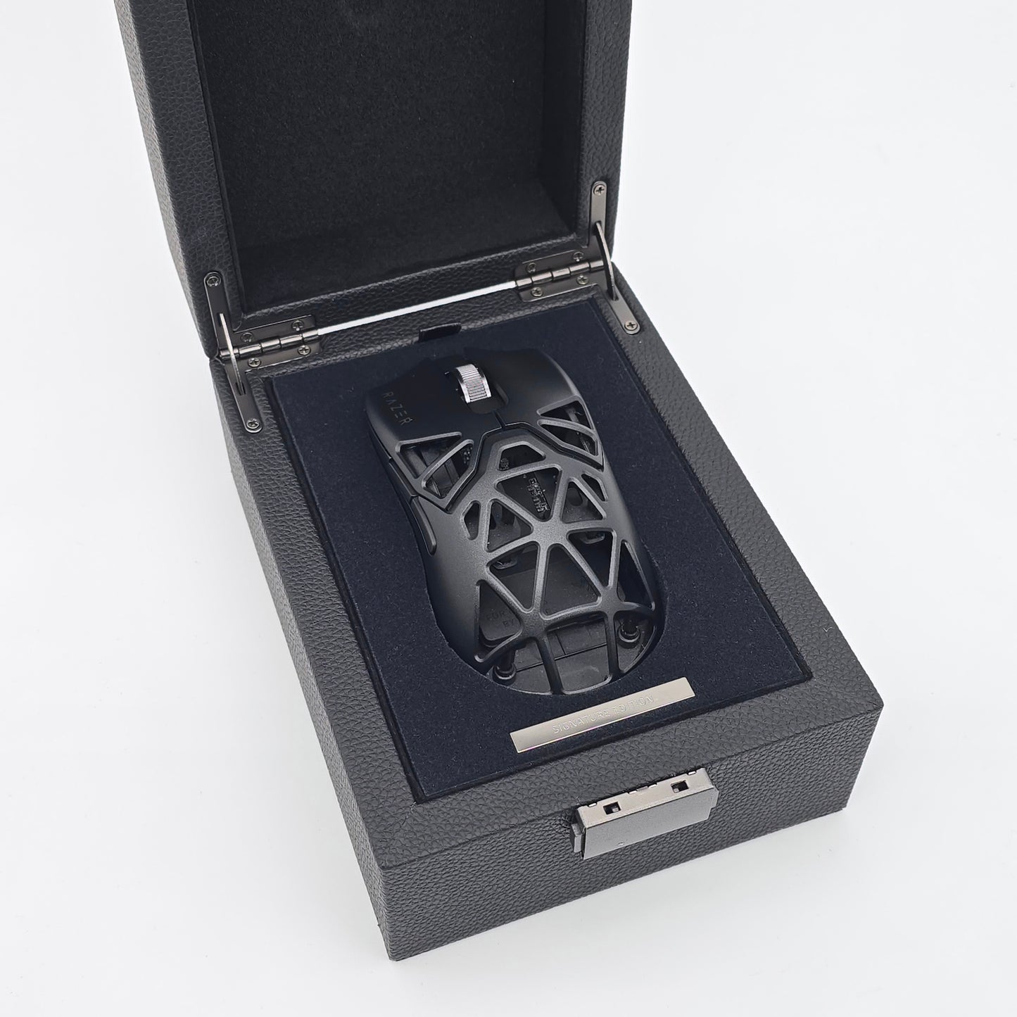 Razer Viper Mini Signature Edition Black with X-Raypad Jade Dot Skates